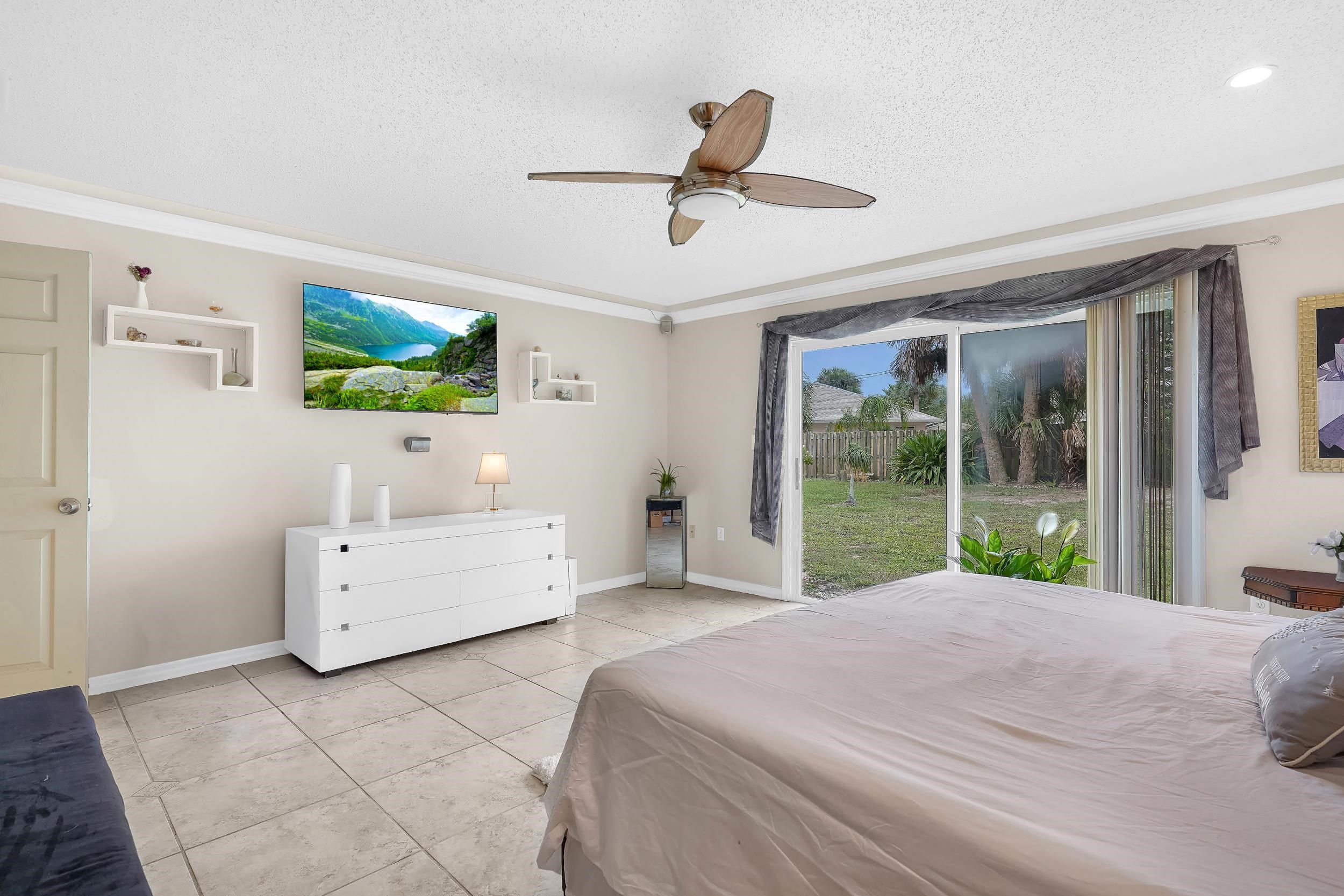 Image 25 of 46 For 38 Sandpiper Dr