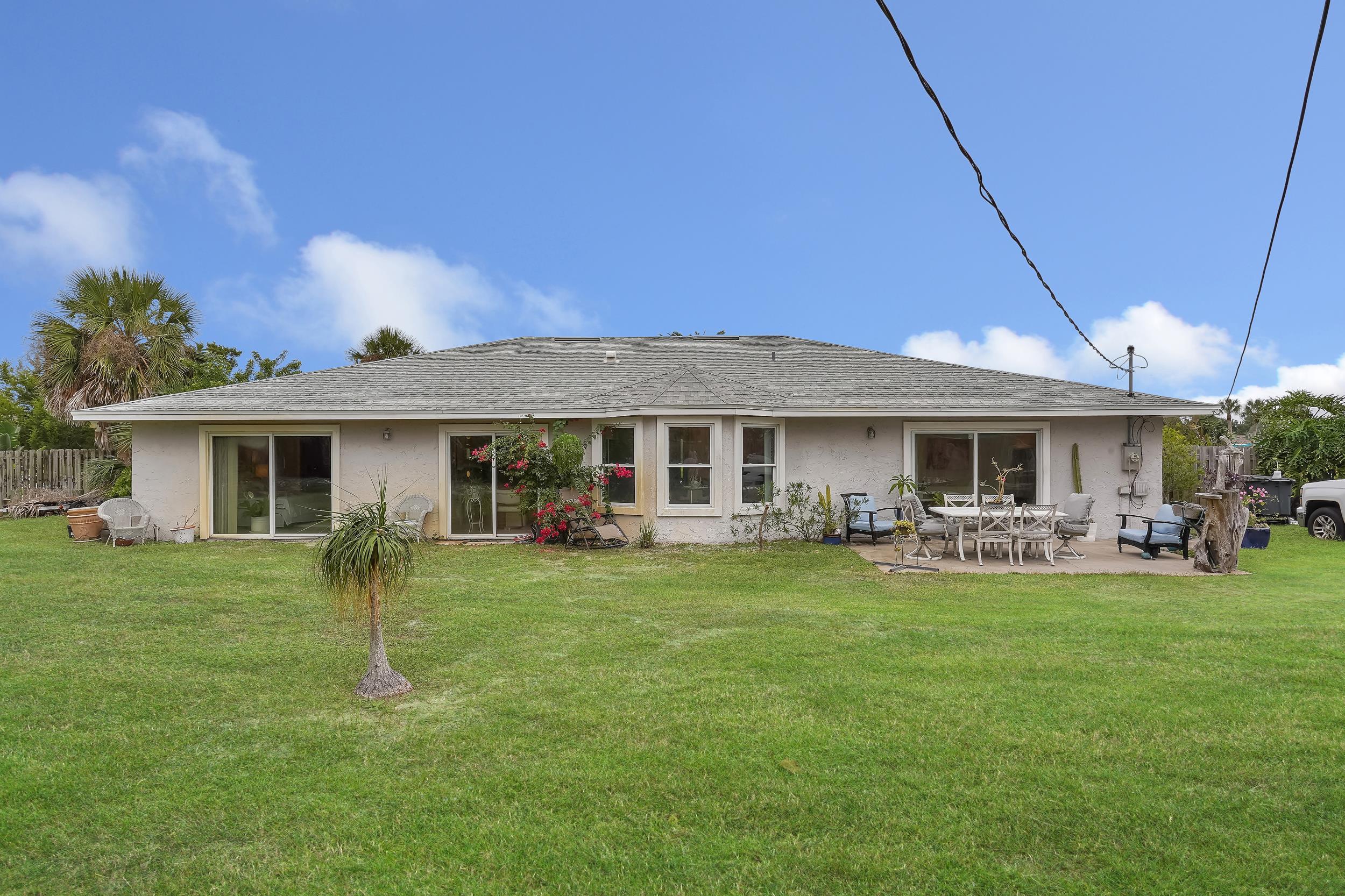 Image 38 of 46 For 38 Sandpiper Dr