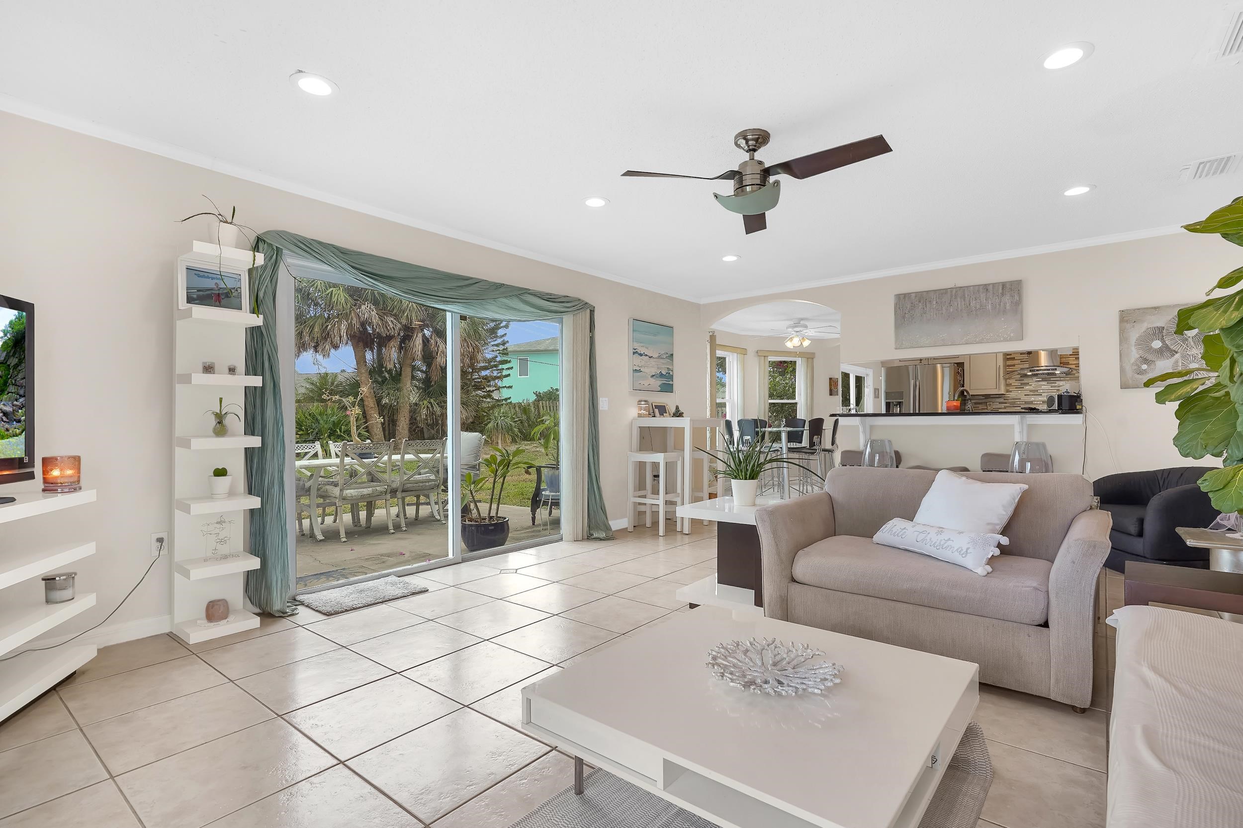 Image 7 of 46 For 38 Sandpiper Dr