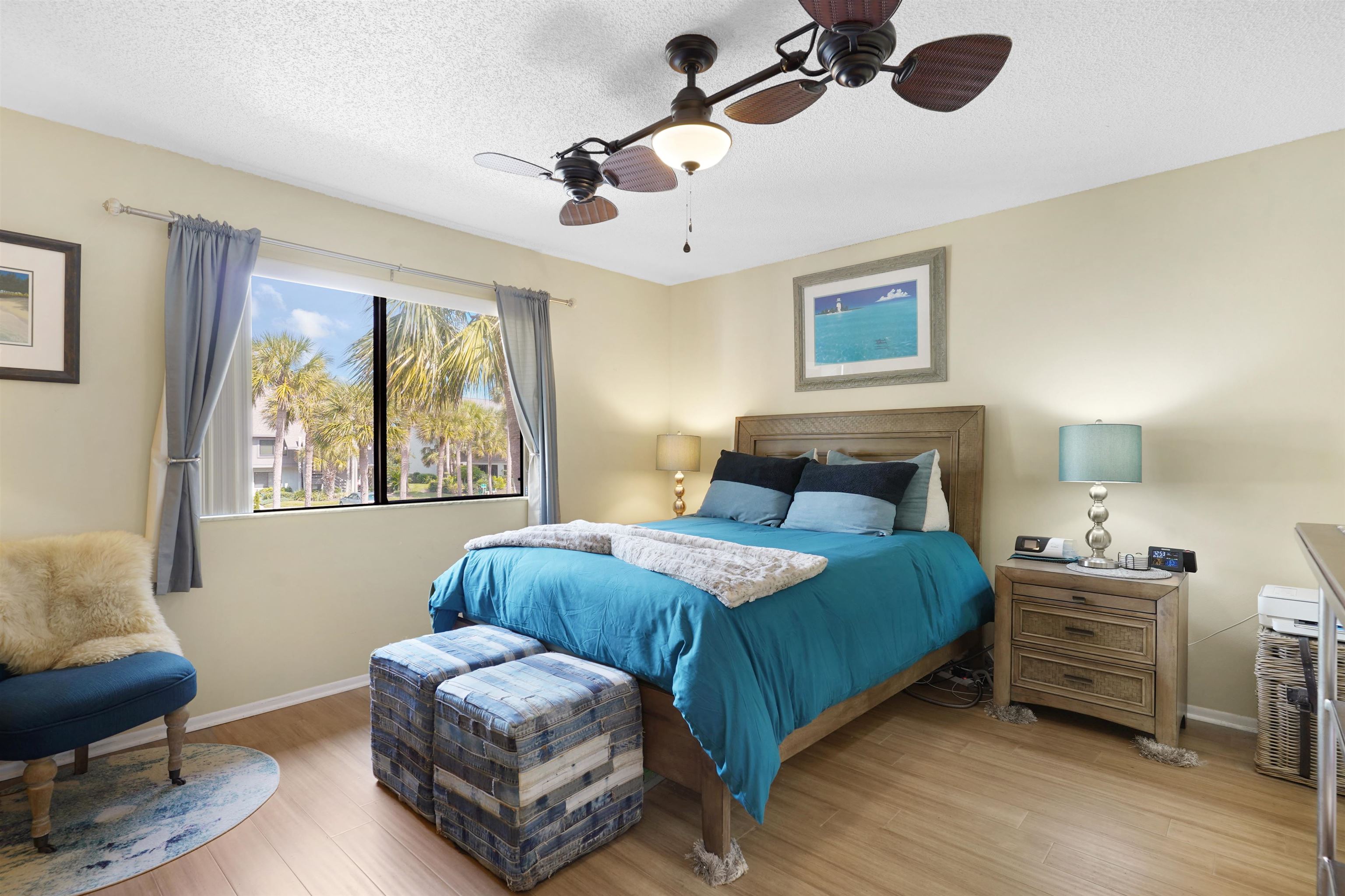 Image 16 of 34 For 57 Village Las Palmas Cir