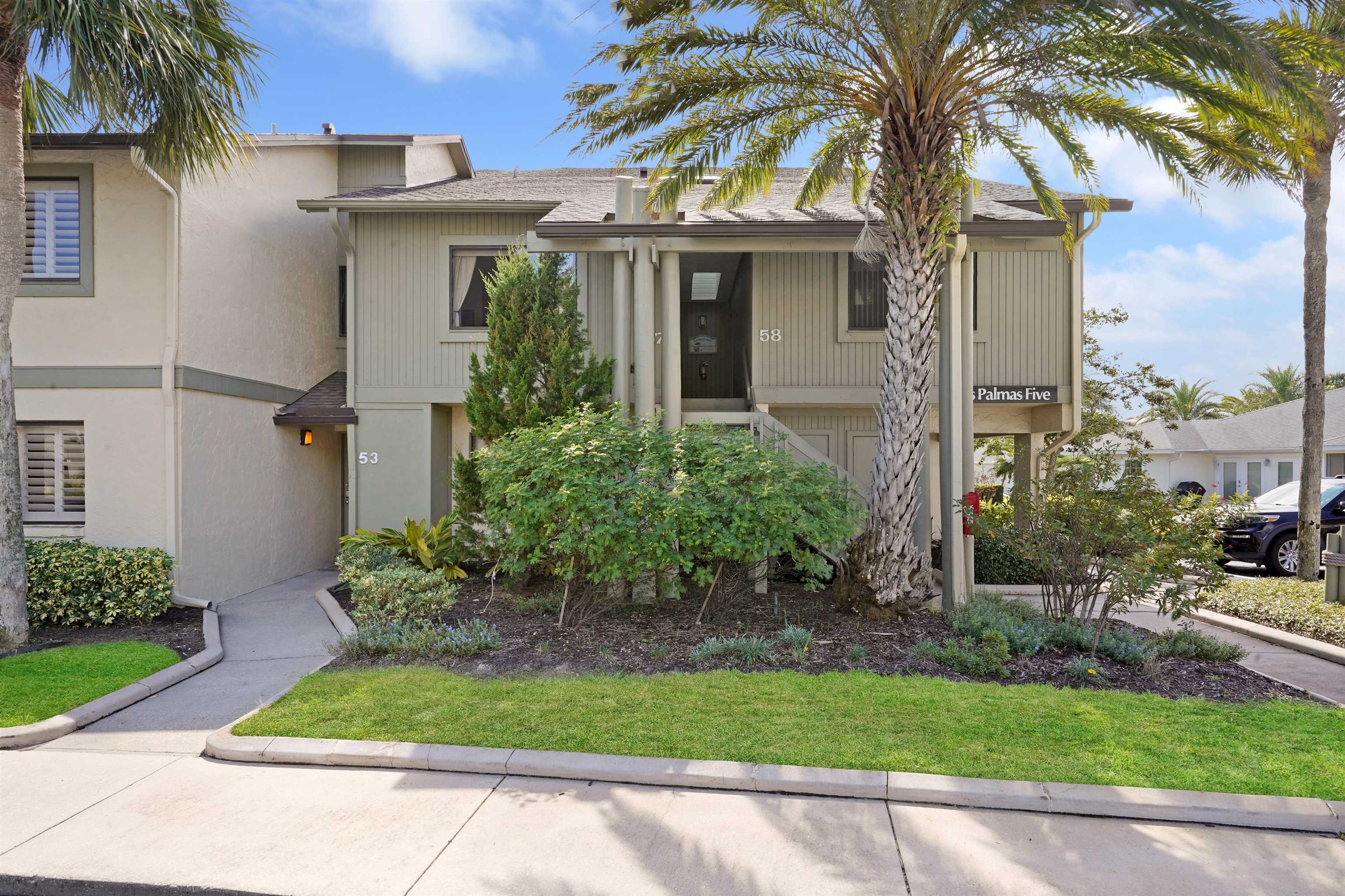 Image 27 of 34 For 57 Village Las Palmas Cir