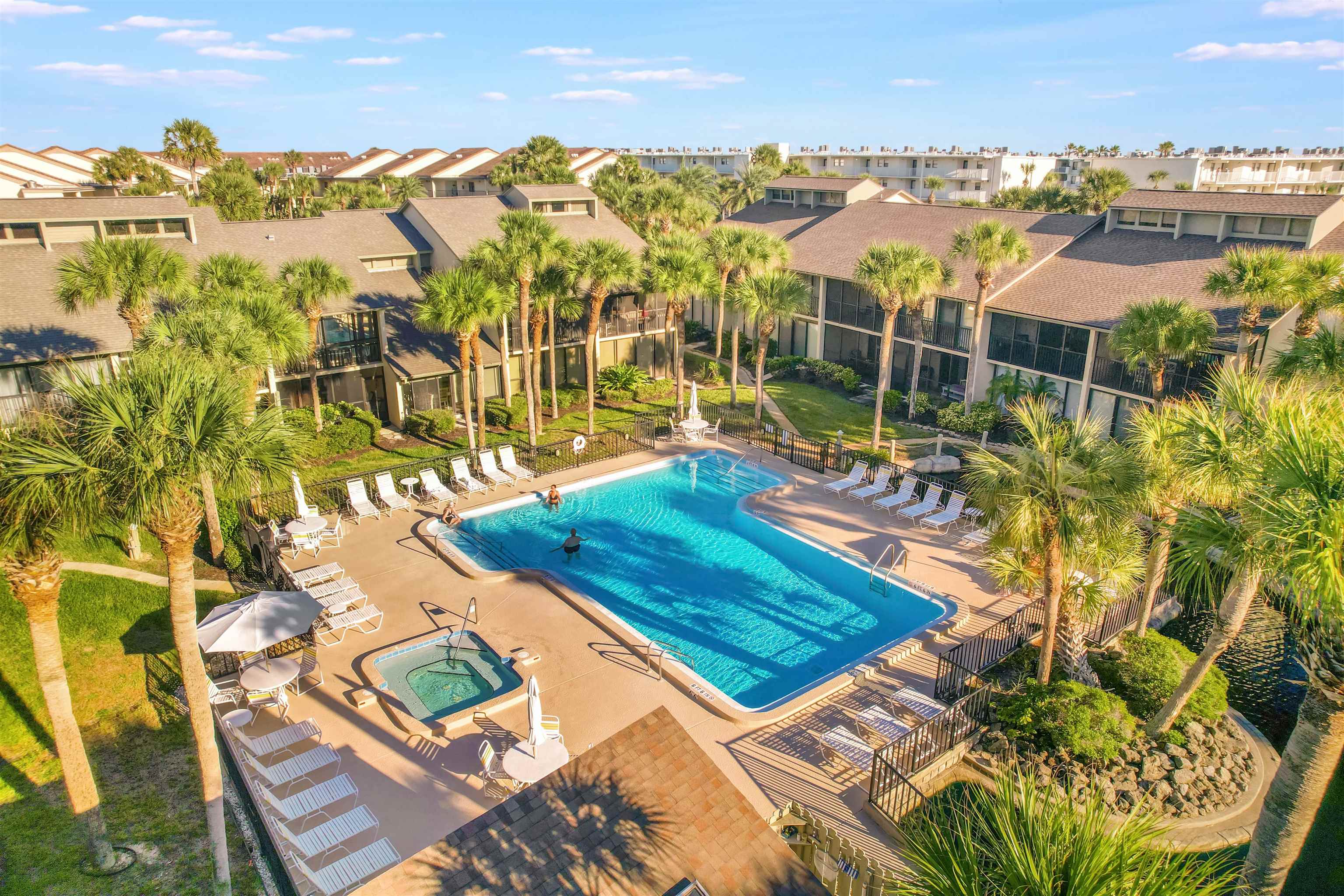 Image 32 of 34 For 57 Village Las Palmas Cir