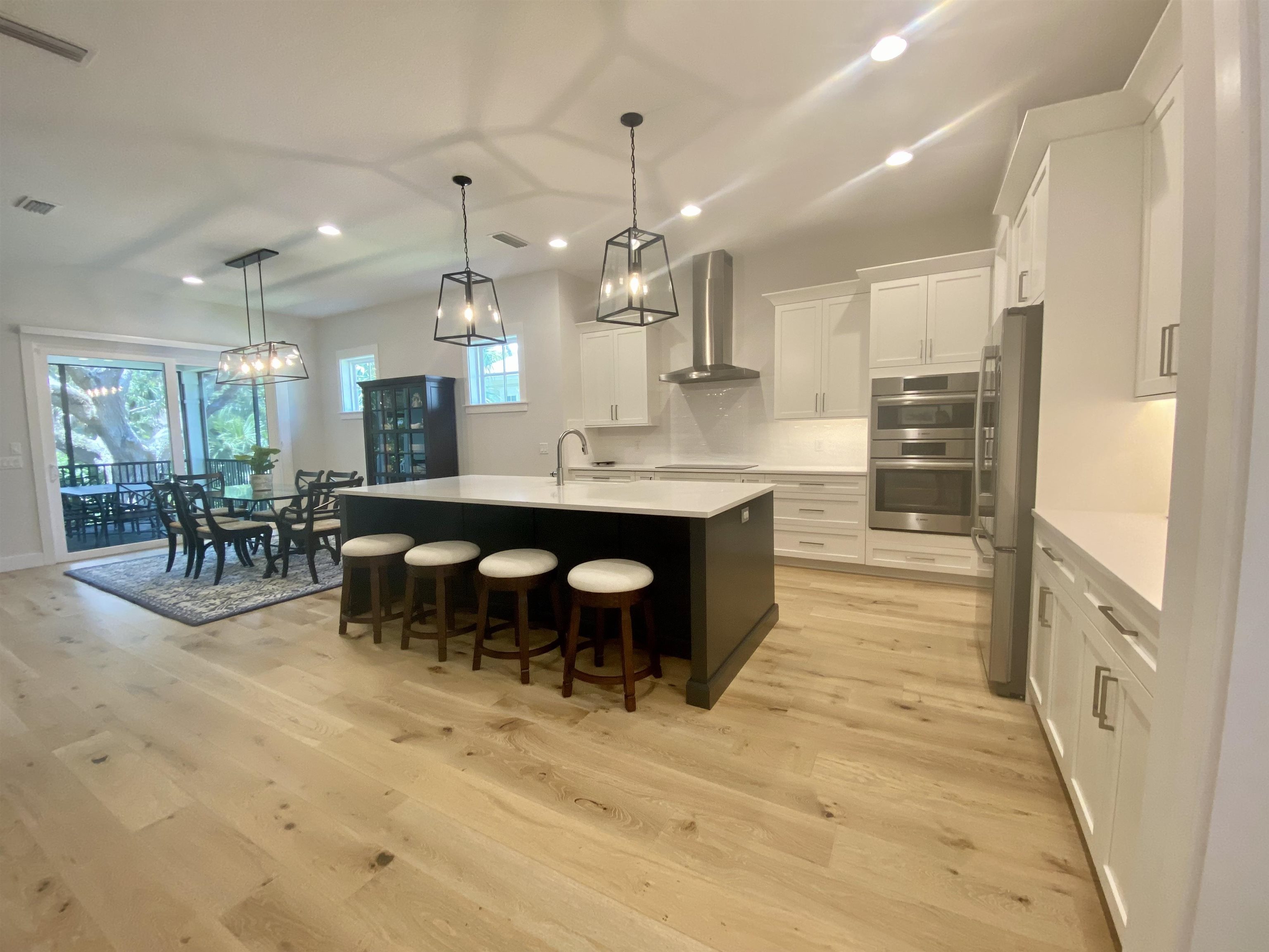 Image 12 of 63 For 196 Ridgeway Rd