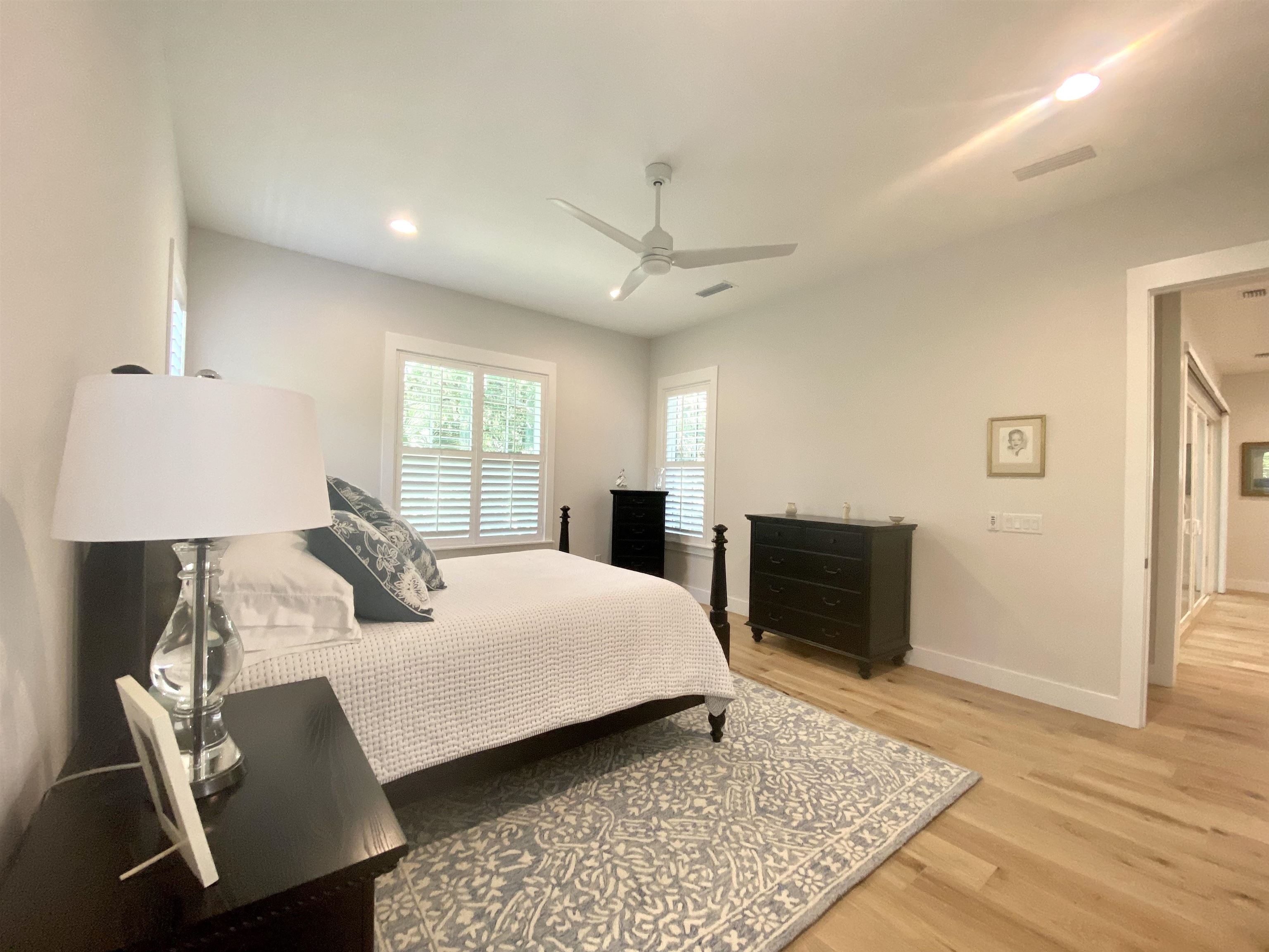 Image 21 of 63 For 196 Ridgeway Rd