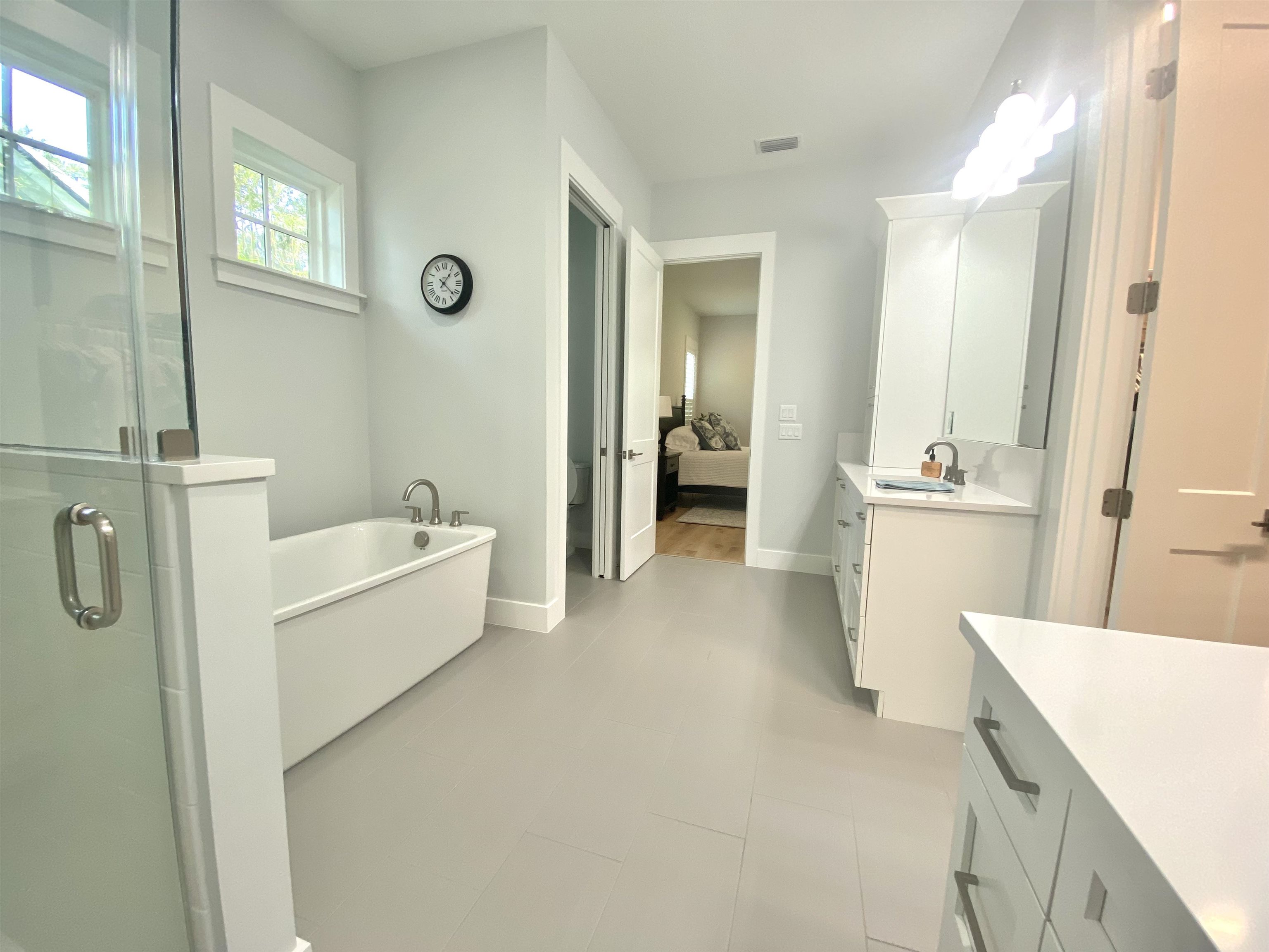 Image 23 of 63 For 196 Ridgeway Rd