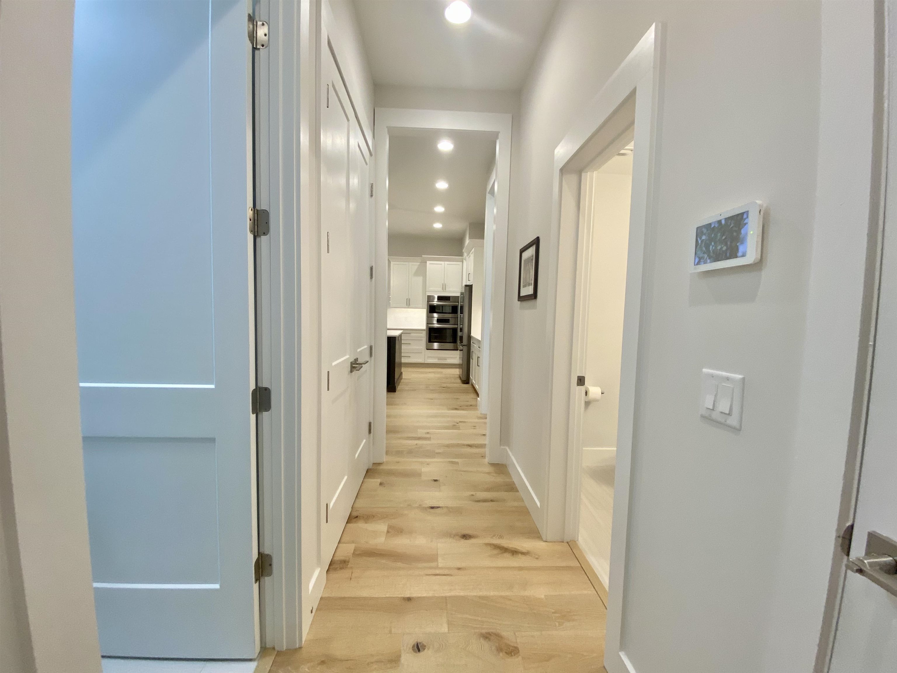 Image 27 of 63 For 196 Ridgeway Rd