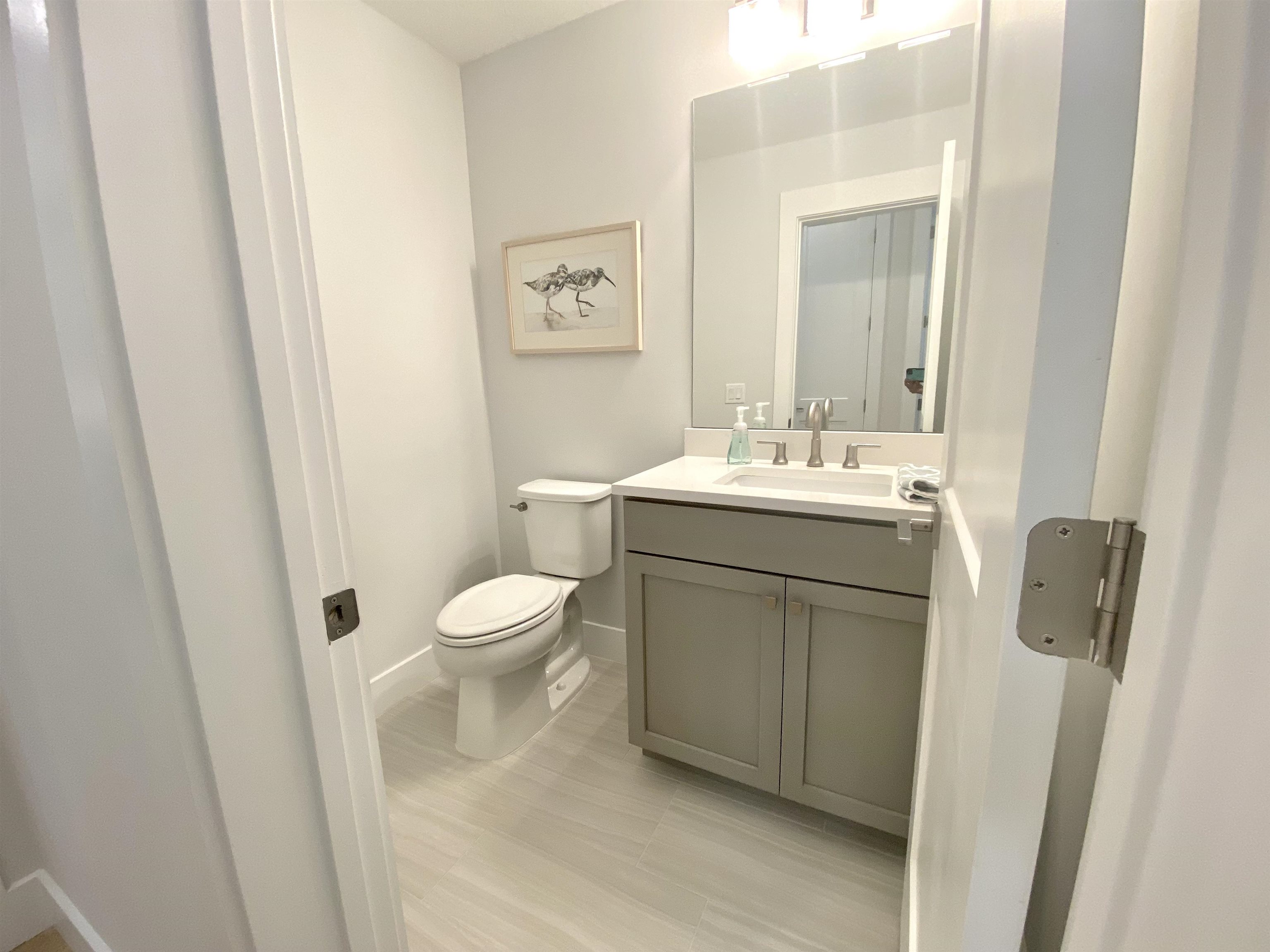 Image 29 of 63 For 196 Ridgeway Rd