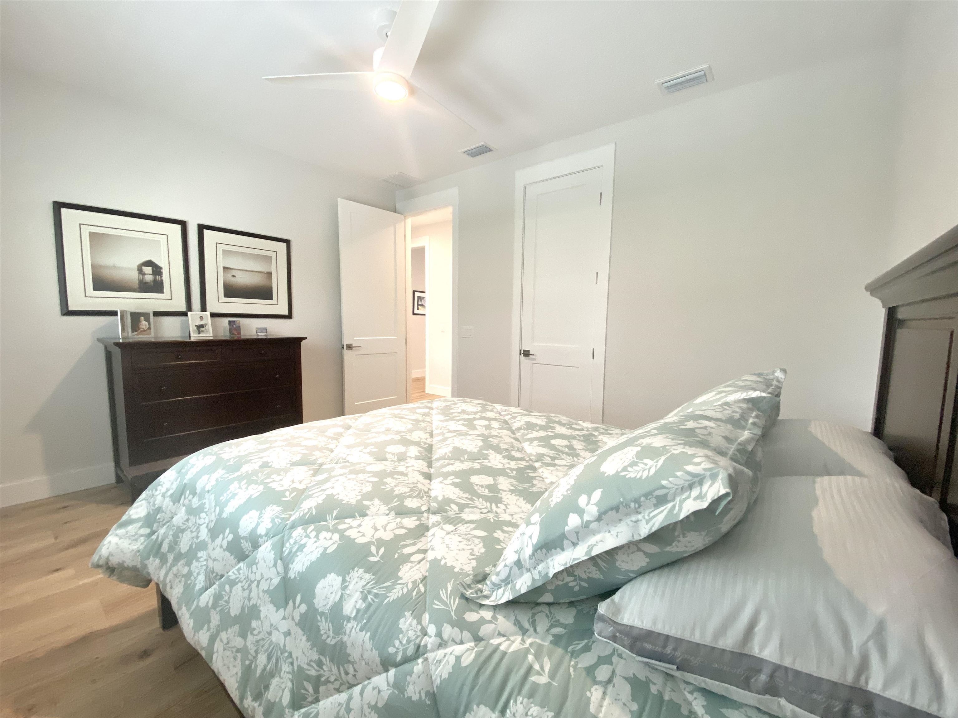 Image 40 of 63 For 196 Ridgeway Rd