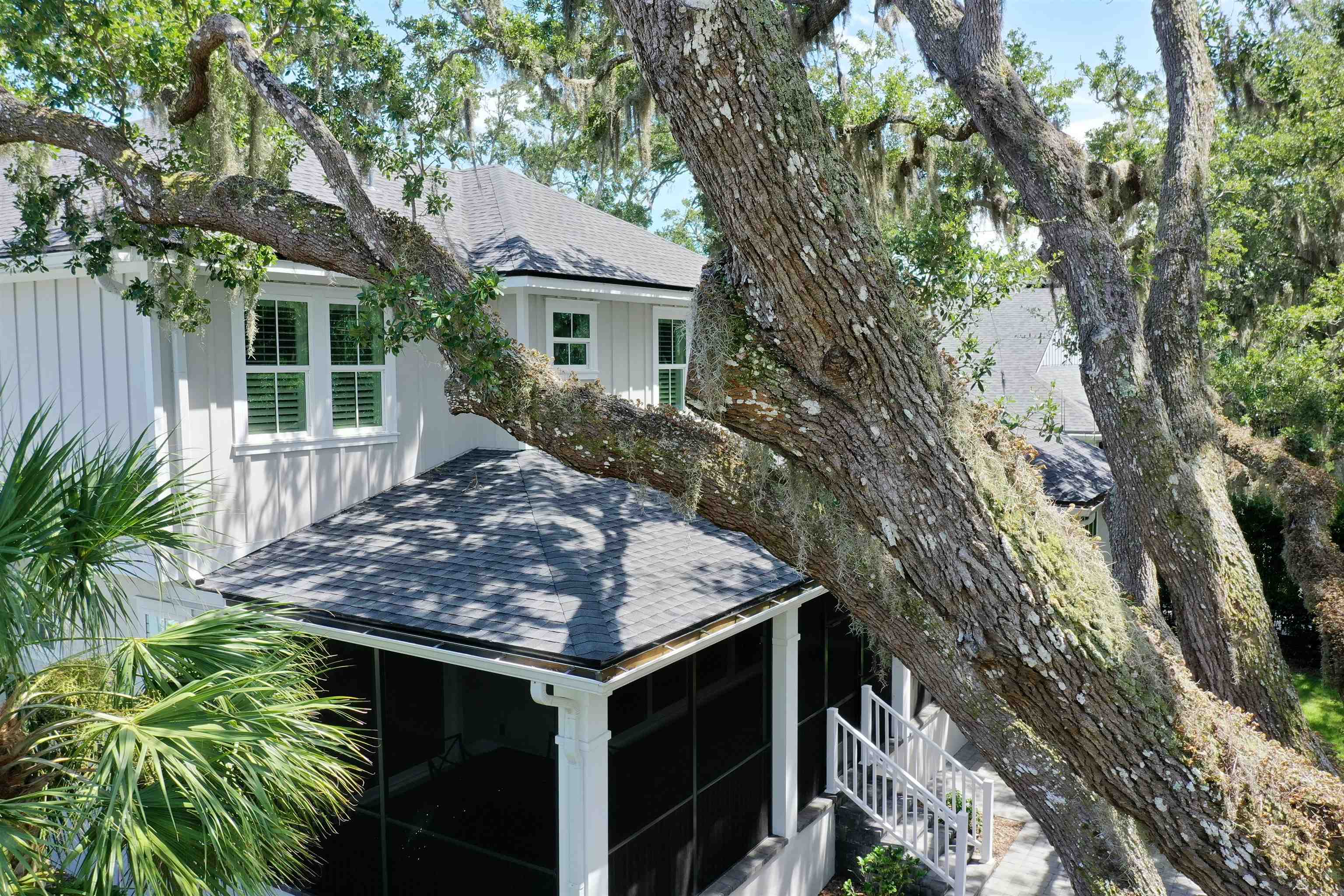 Image 51 of 63 For 196 Ridgeway Rd