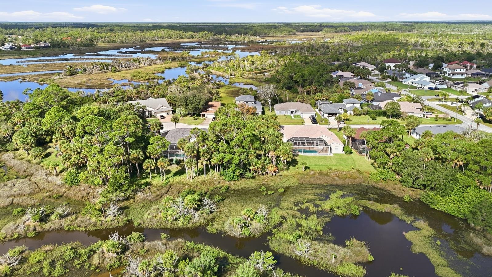 Image 7 of 21 For 9 Cayuga Ct