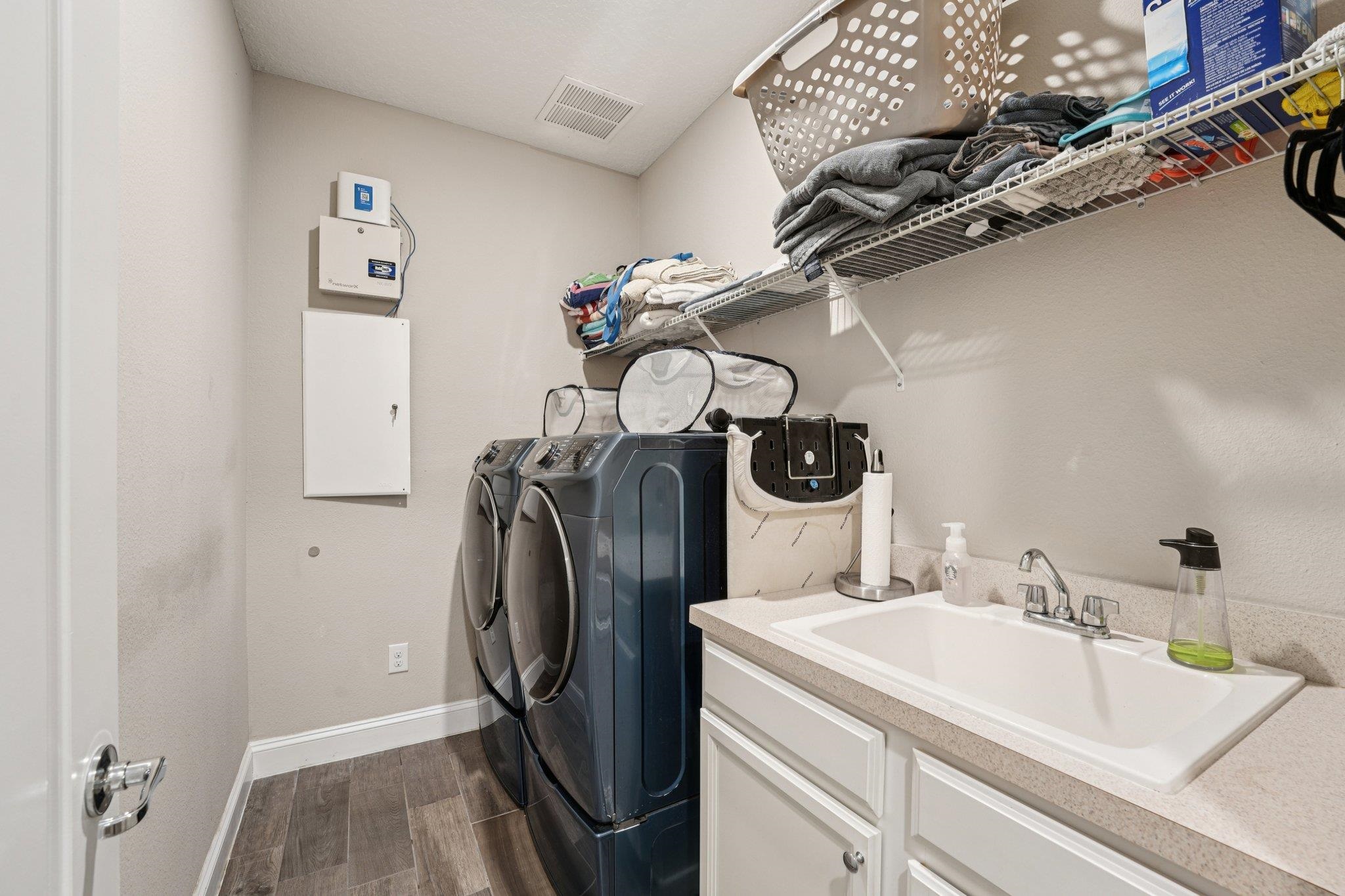 Image 40 of 82 For 2785 Las Calinas Blvd