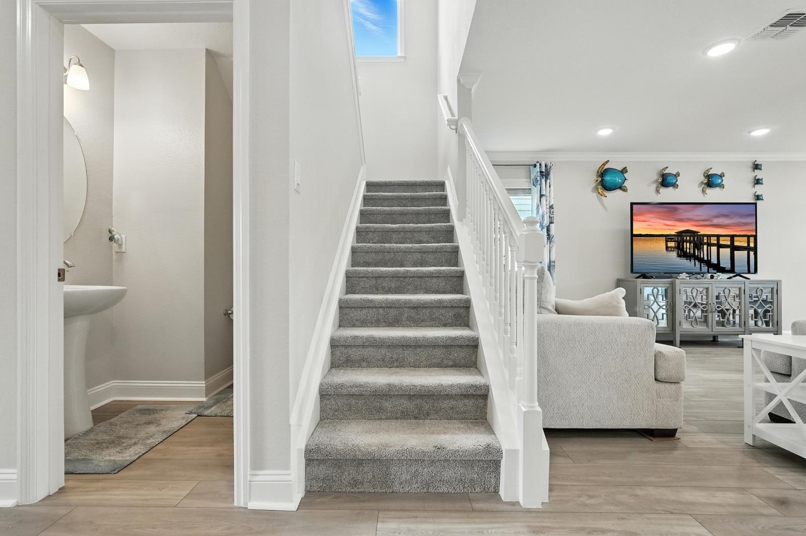 Image 27 of 63 For 28 Ridge Rd  