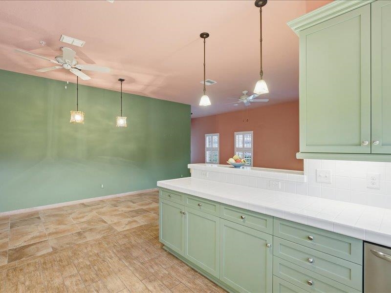 Image 19 of 57 For 99 Grand Ravine Dr