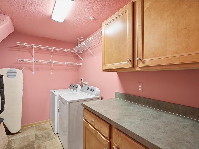 Image 23 of 57 For 99 Grand Ravine Dr