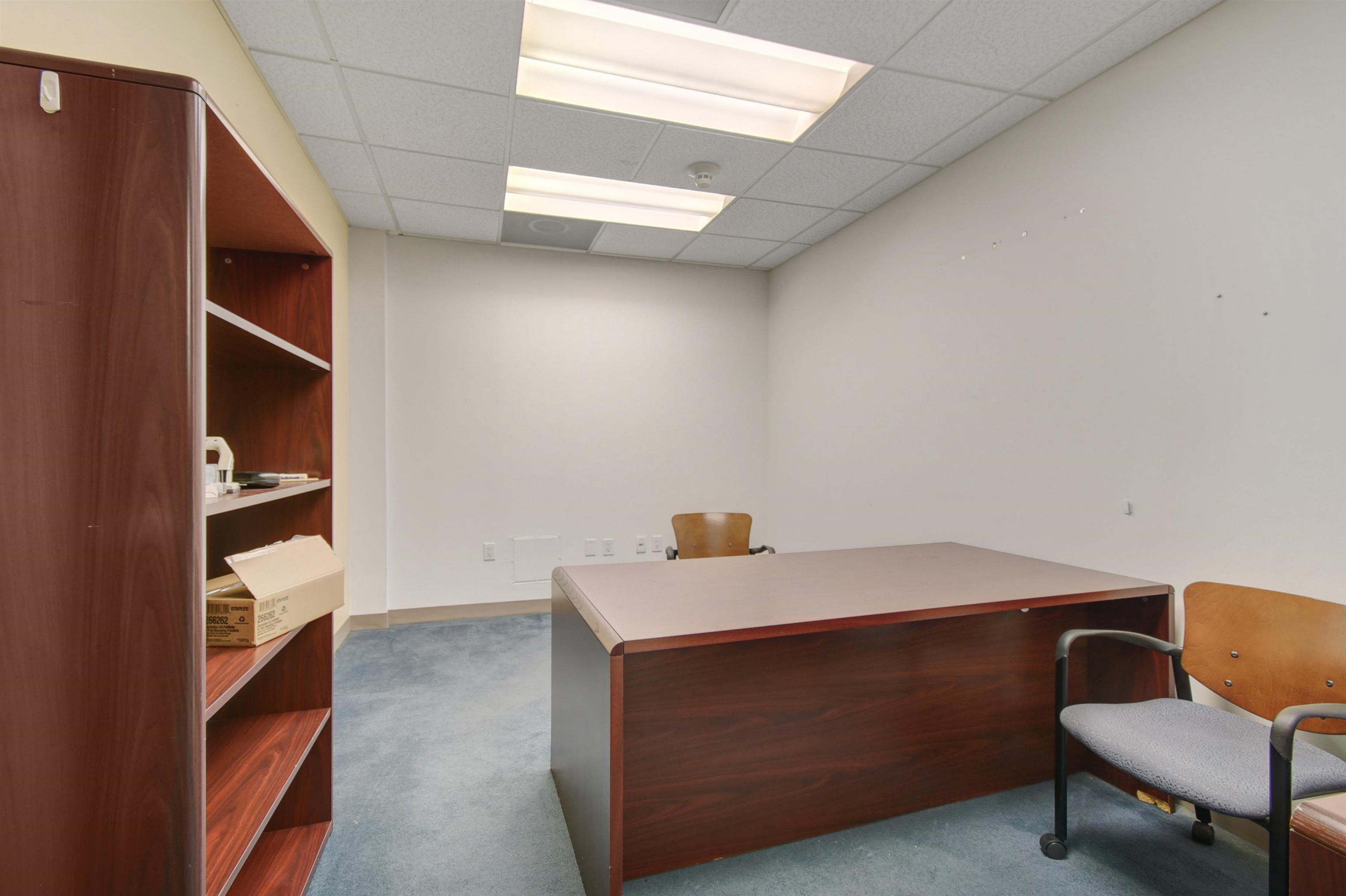 Image 14 of 83 For 9512 Sunbeam Center Dr