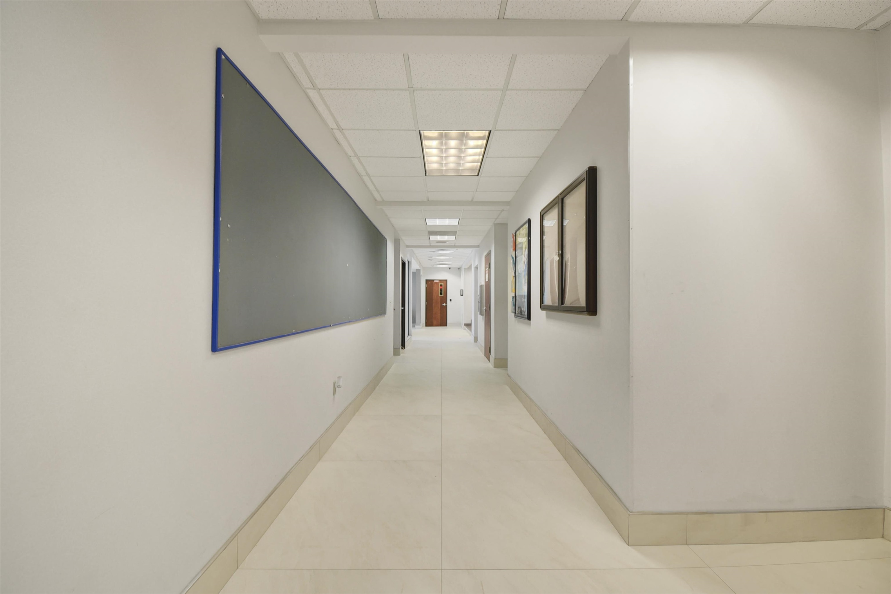 Image 31 of 83 For 9512 Sunbeam Center Dr