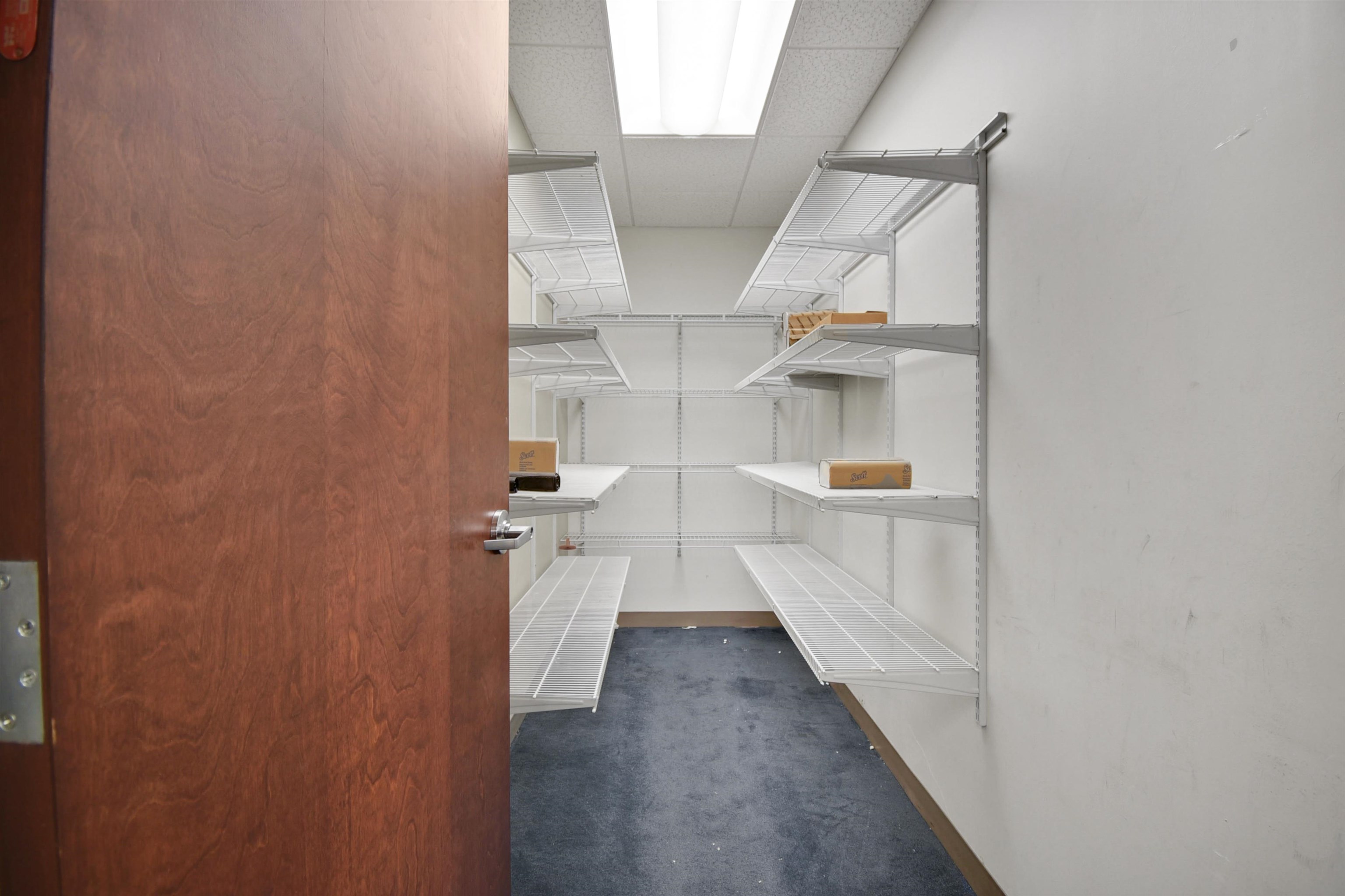 Image 50 of 83 For 9512 Sunbeam Center Dr