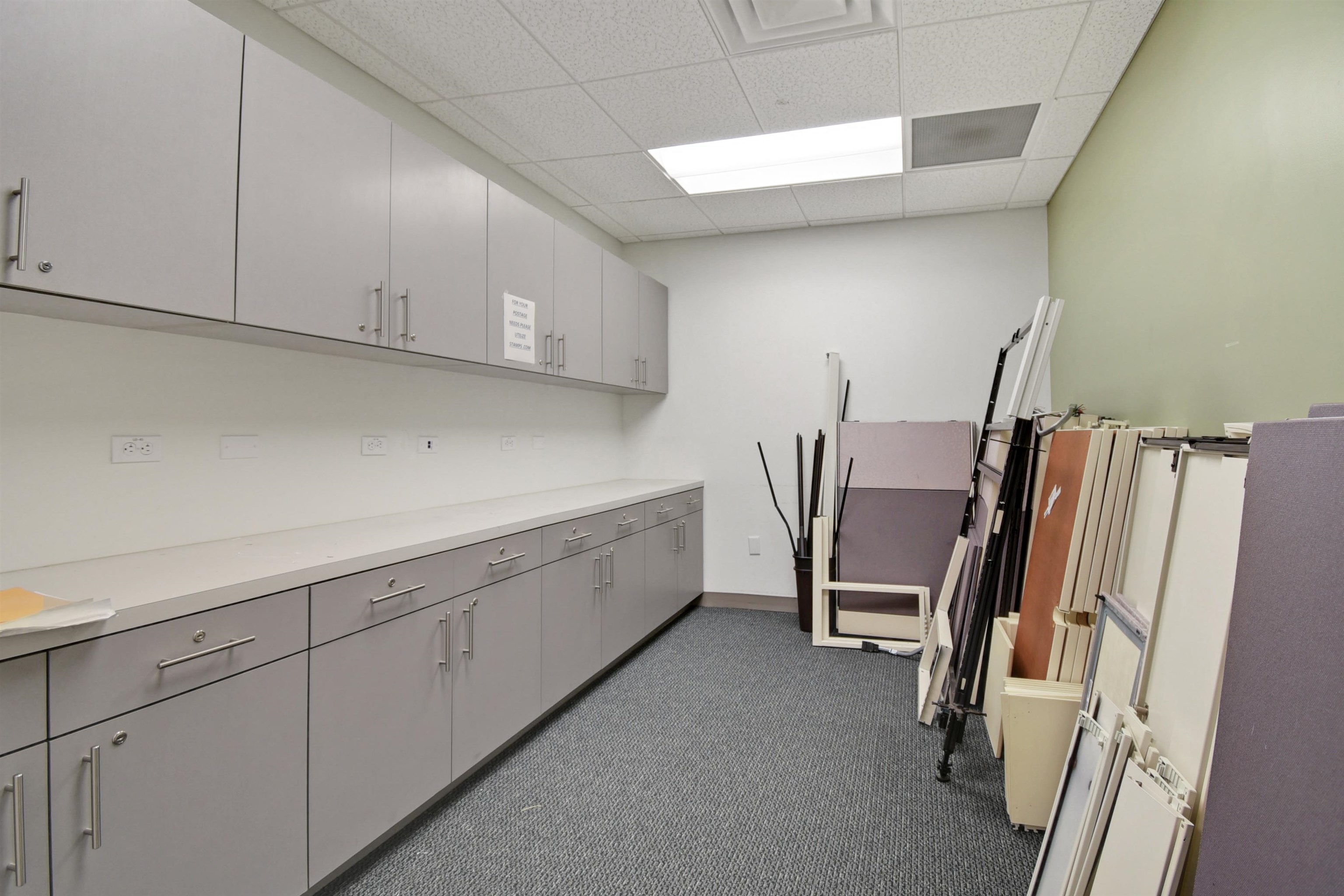 Image 53 of 83 For 9512 Sunbeam Center Dr