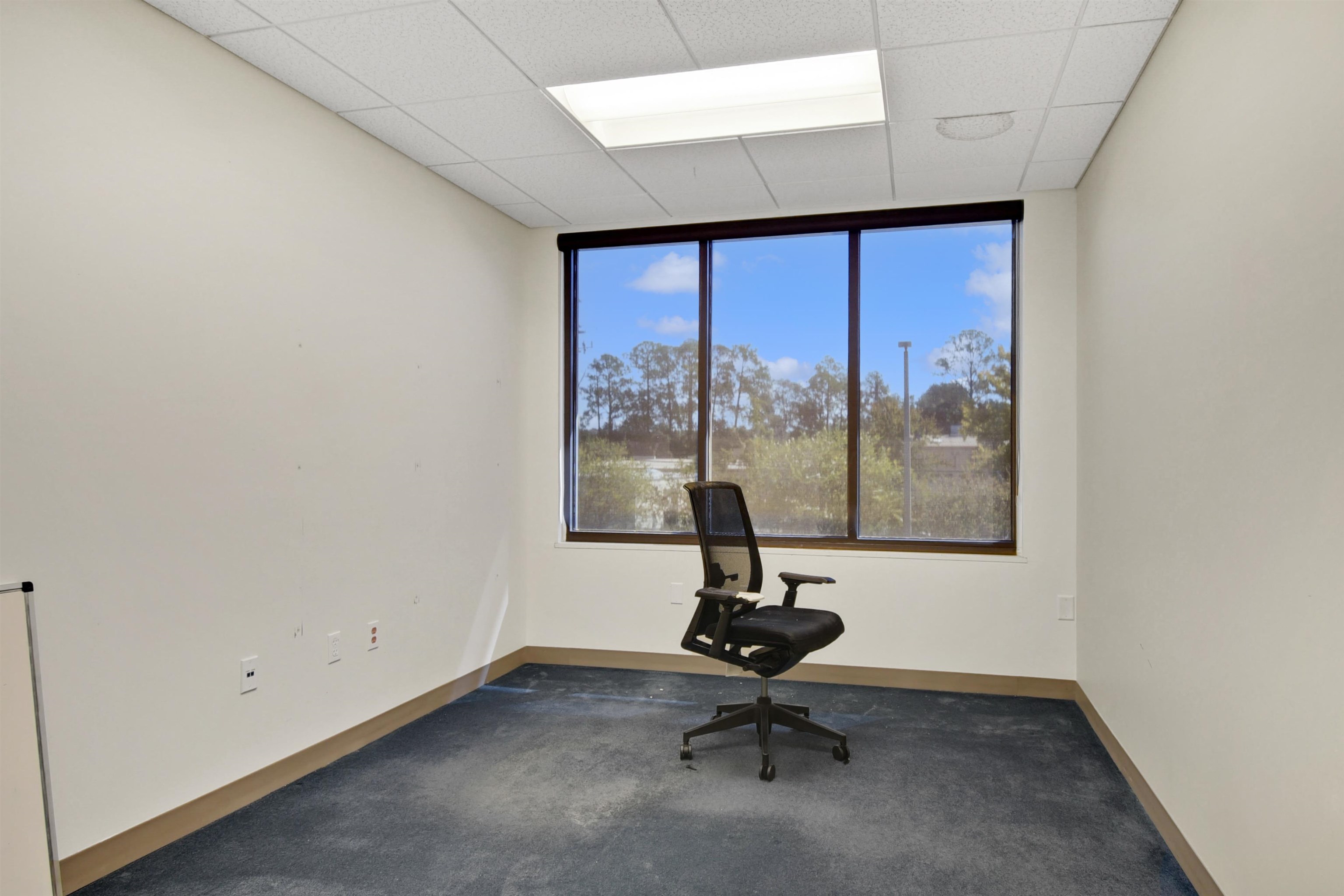 Image 68 of 83 For 9512 Sunbeam Center Dr