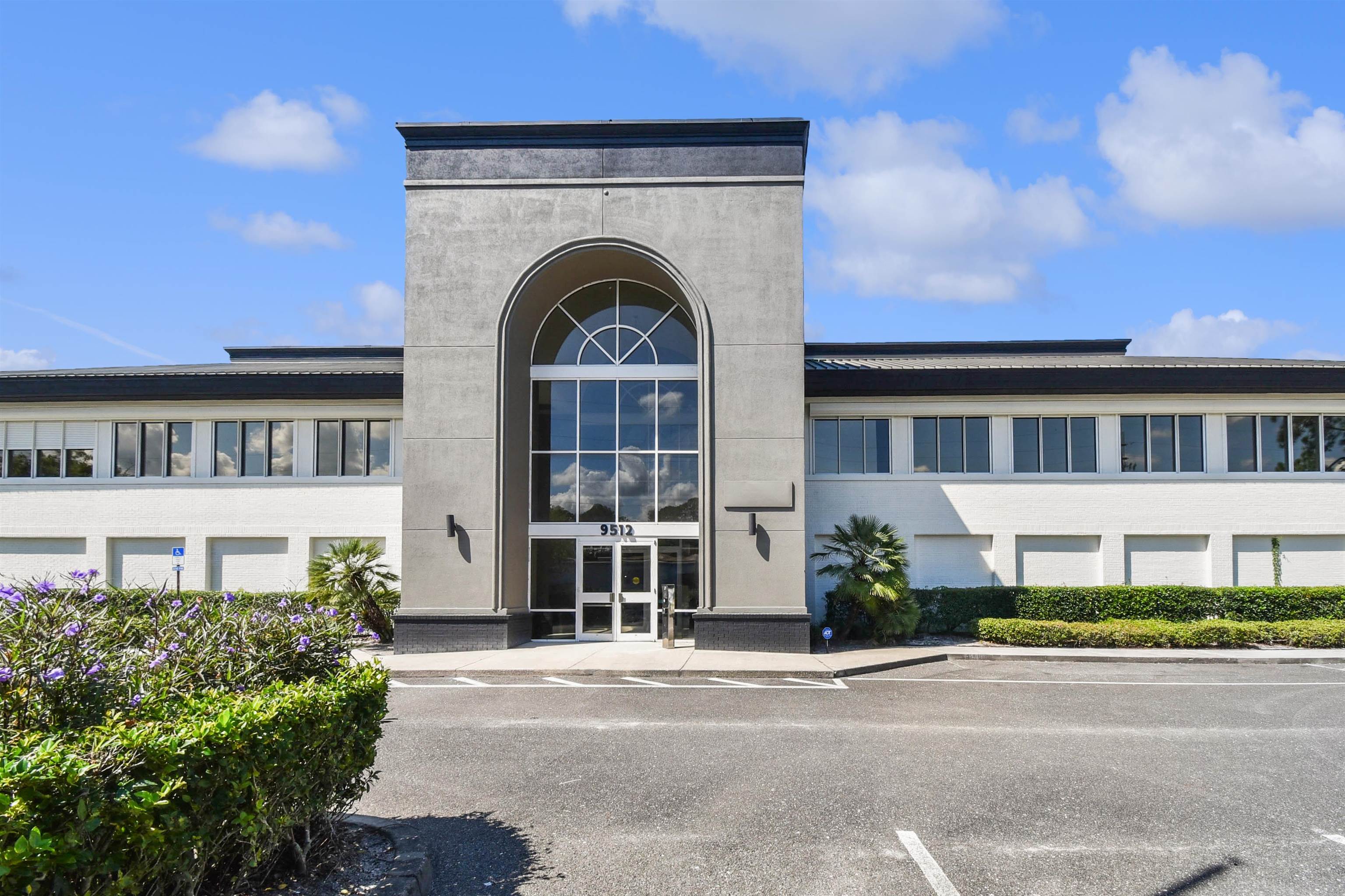 Image 74 of 83 For 9512 Sunbeam Center Dr