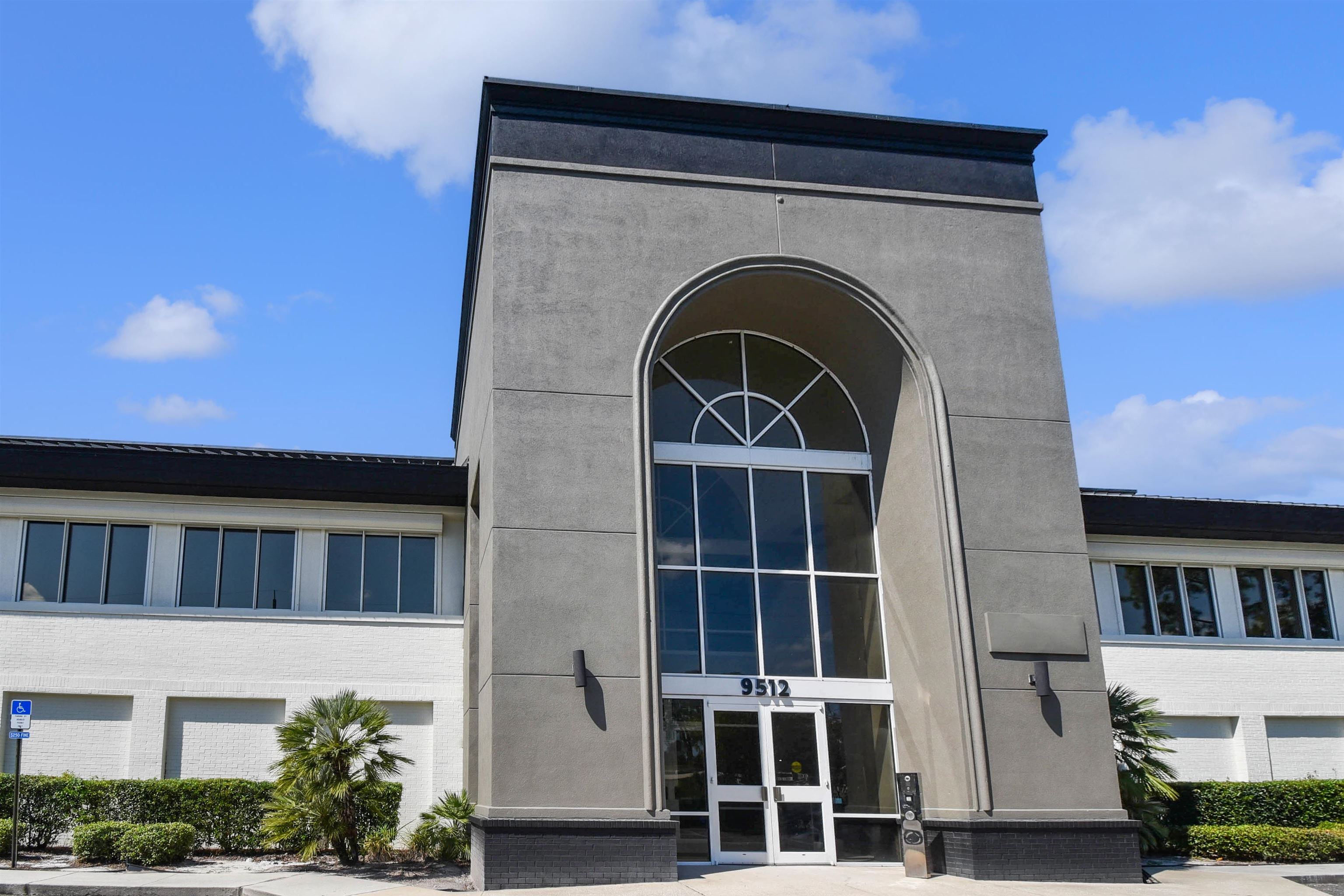 Image 76 of 83 For 9512 Sunbeam Center Dr