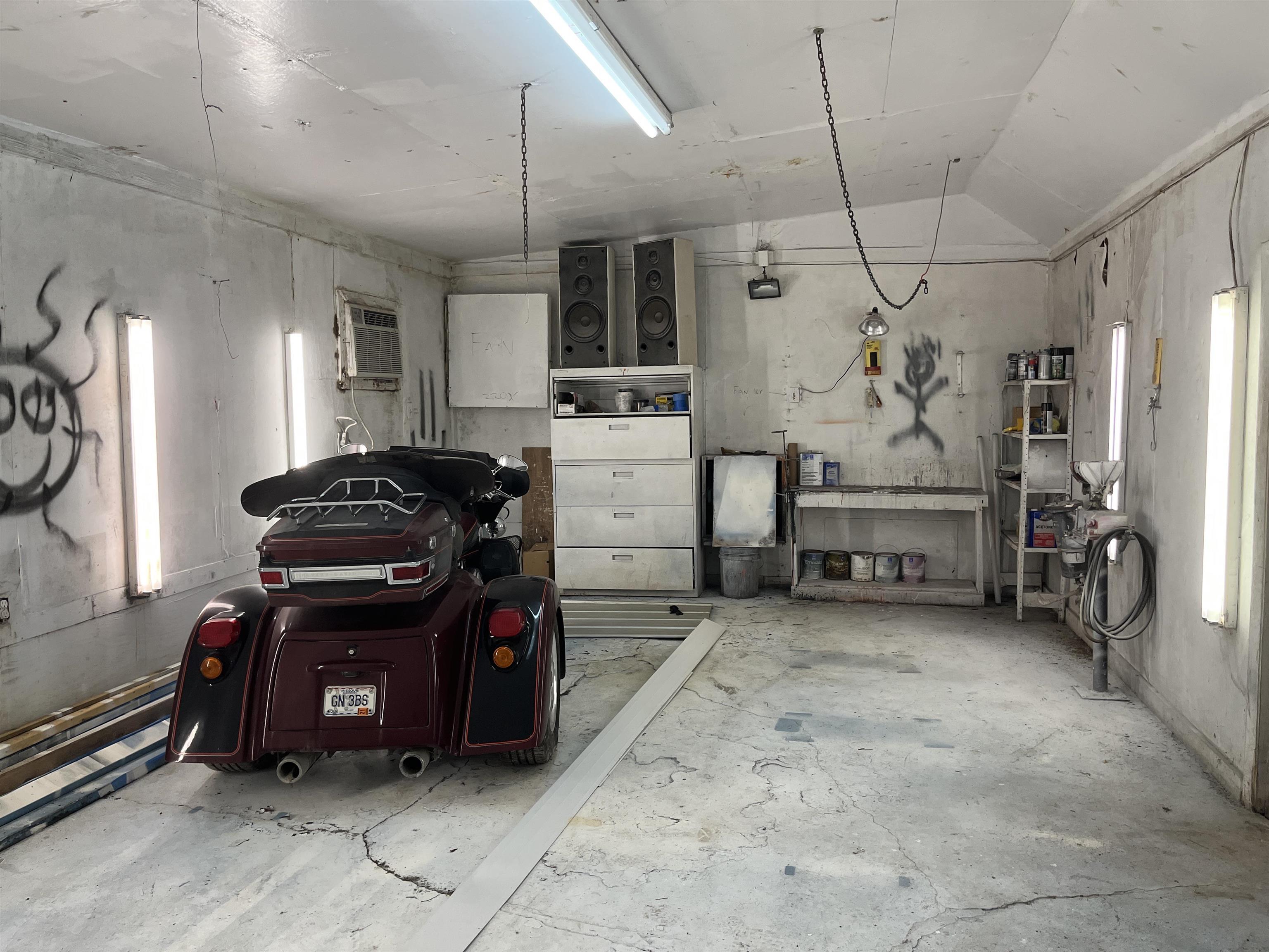 Image 12 of 50 For 5125 Avenue D