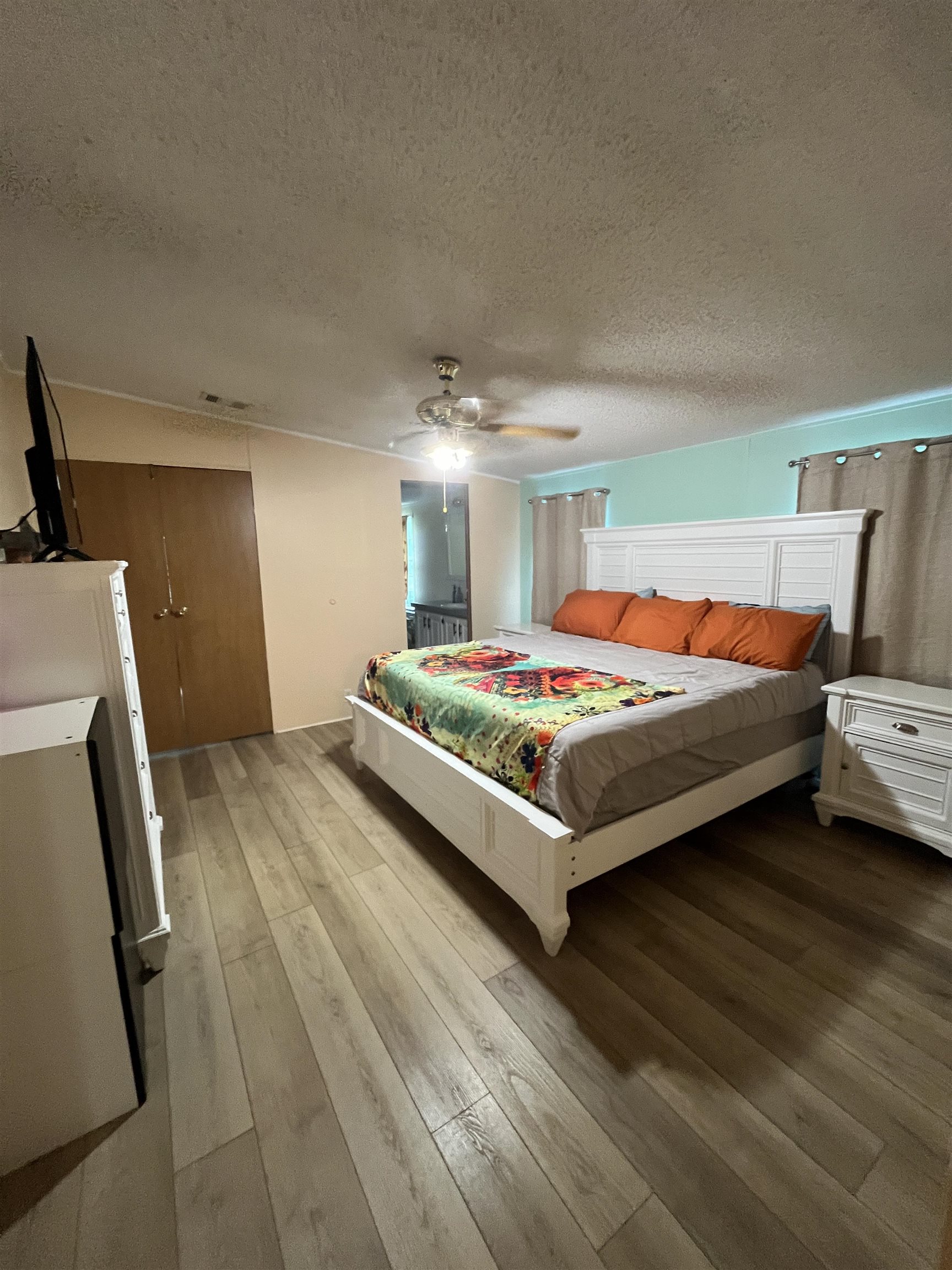 Image 29 of 50 For 5125 Avenue D