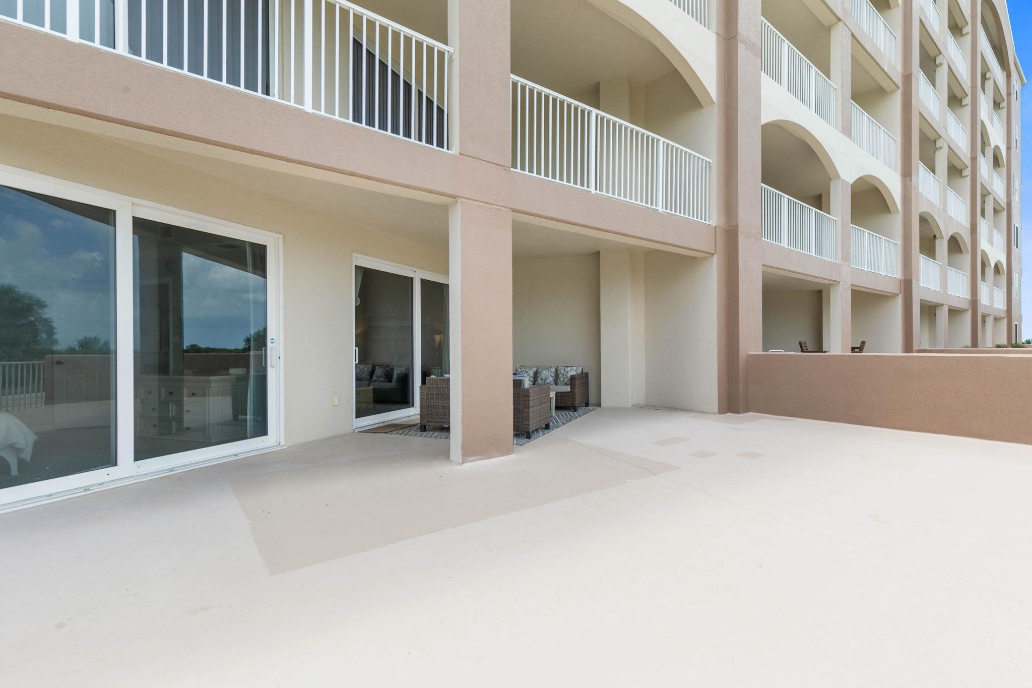 Image 32 of 67 For 104 Surfview Dr  2105