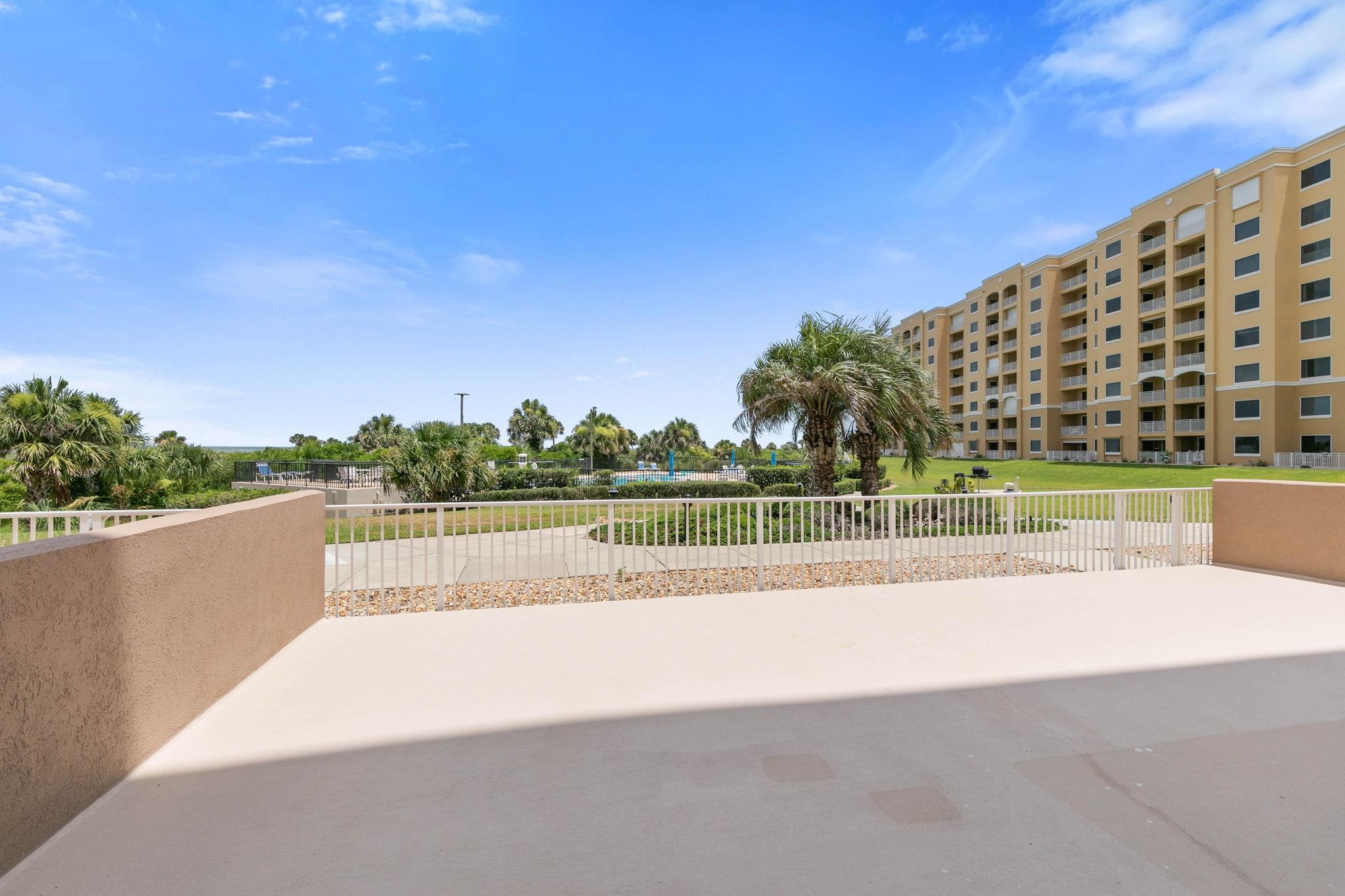 Image 37 of 67 For 104 Surfview Dr  2105