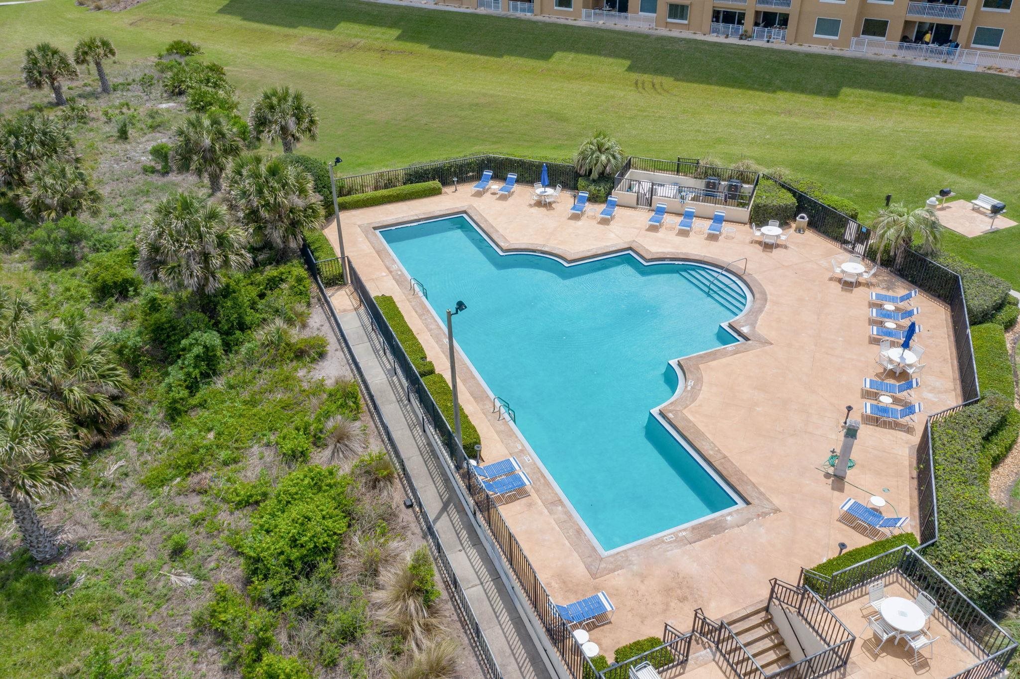 Image 38 of 67 For 104 Surfview Dr  2105