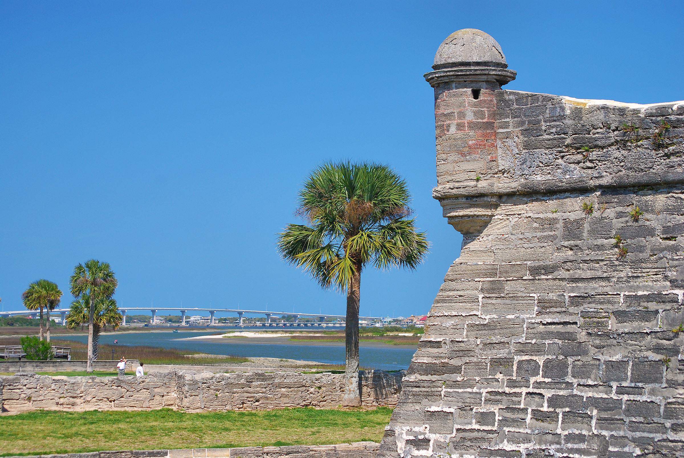 Image 76 of 85 For 1728 Sea Fair Dr