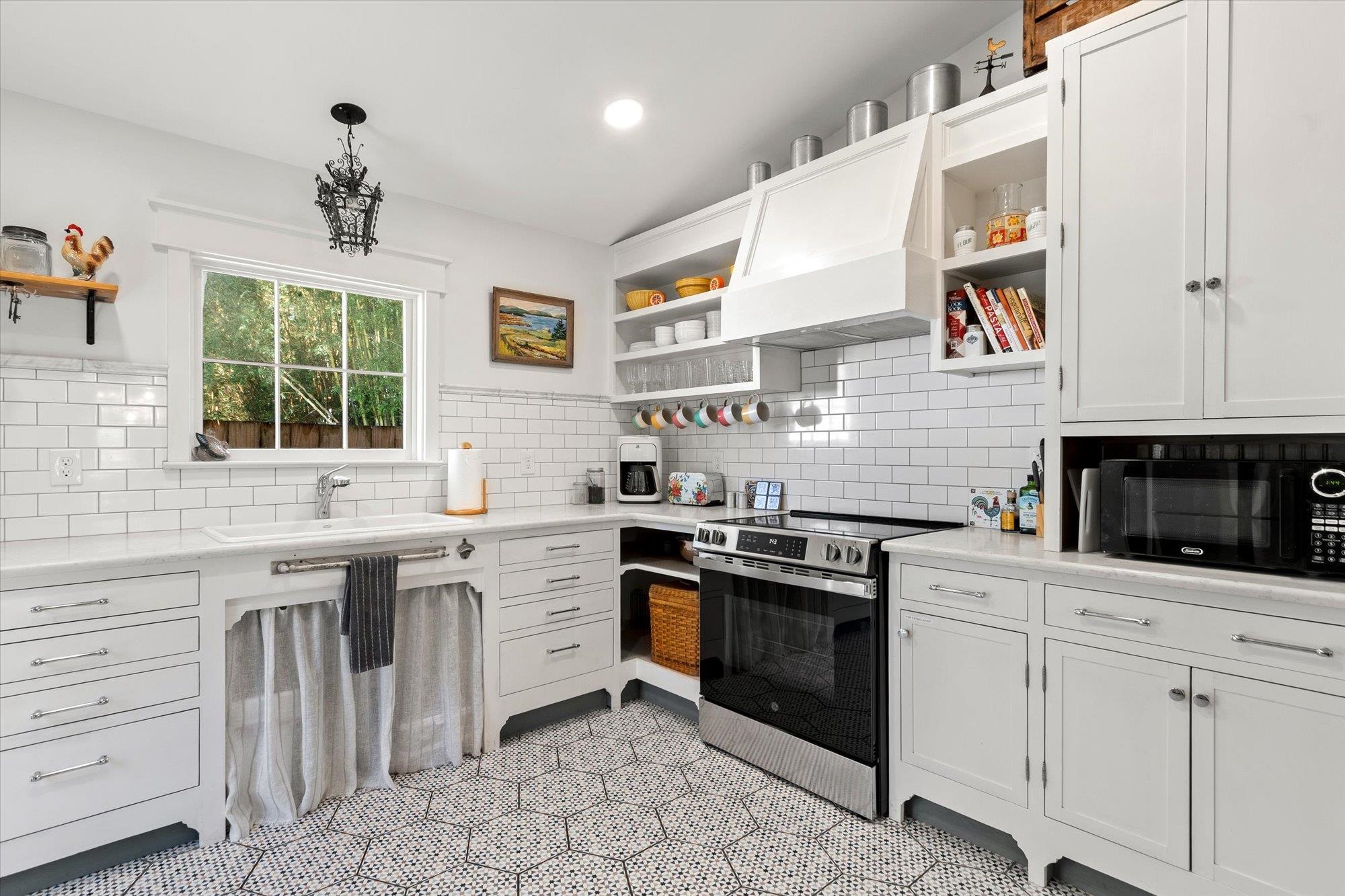 Image 14 of 75 For 16 Locust St