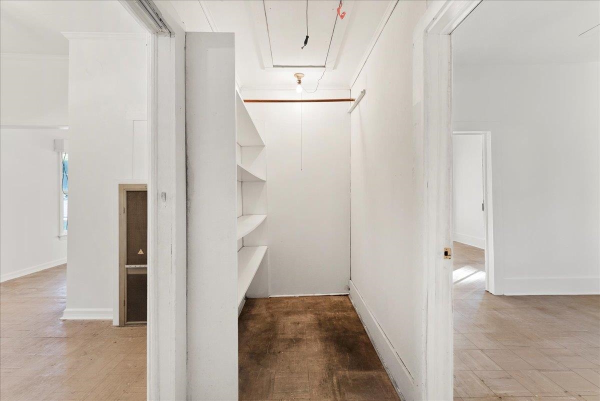 Image 15 of 46 For 10 Clark St  