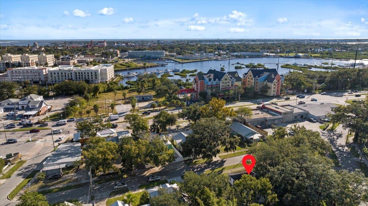 Image 38 of 46 For 10 Clark St  