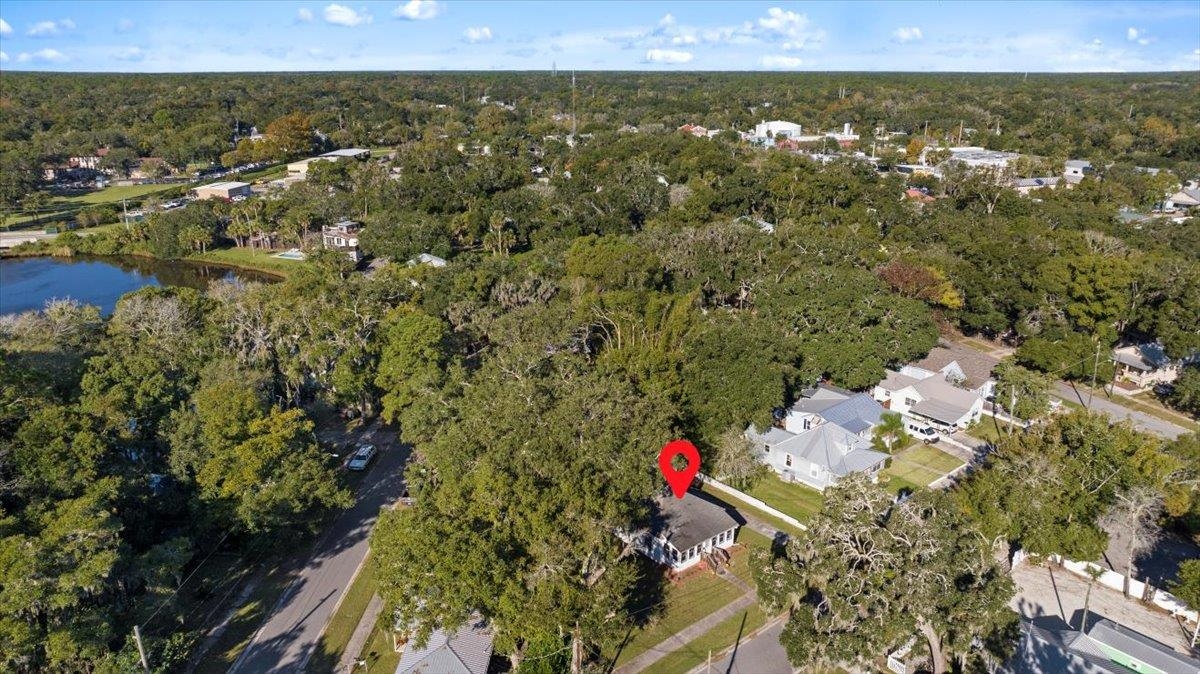 Image 39 of 46 For 10 Clark St  