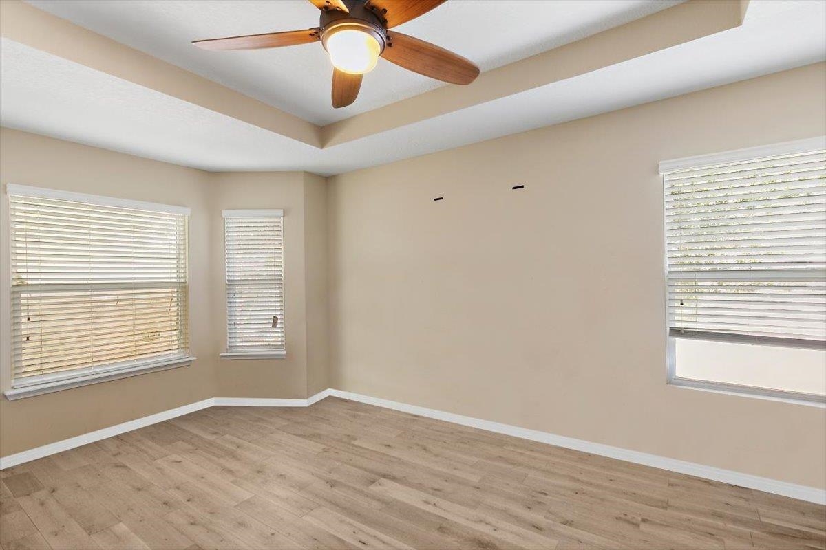 Image 13 of 25 For 709 Deercrossing Road