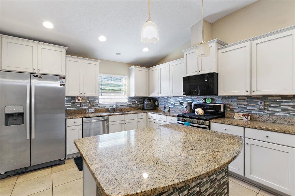 Image 6 of 25 For 709 Deercrossing Road