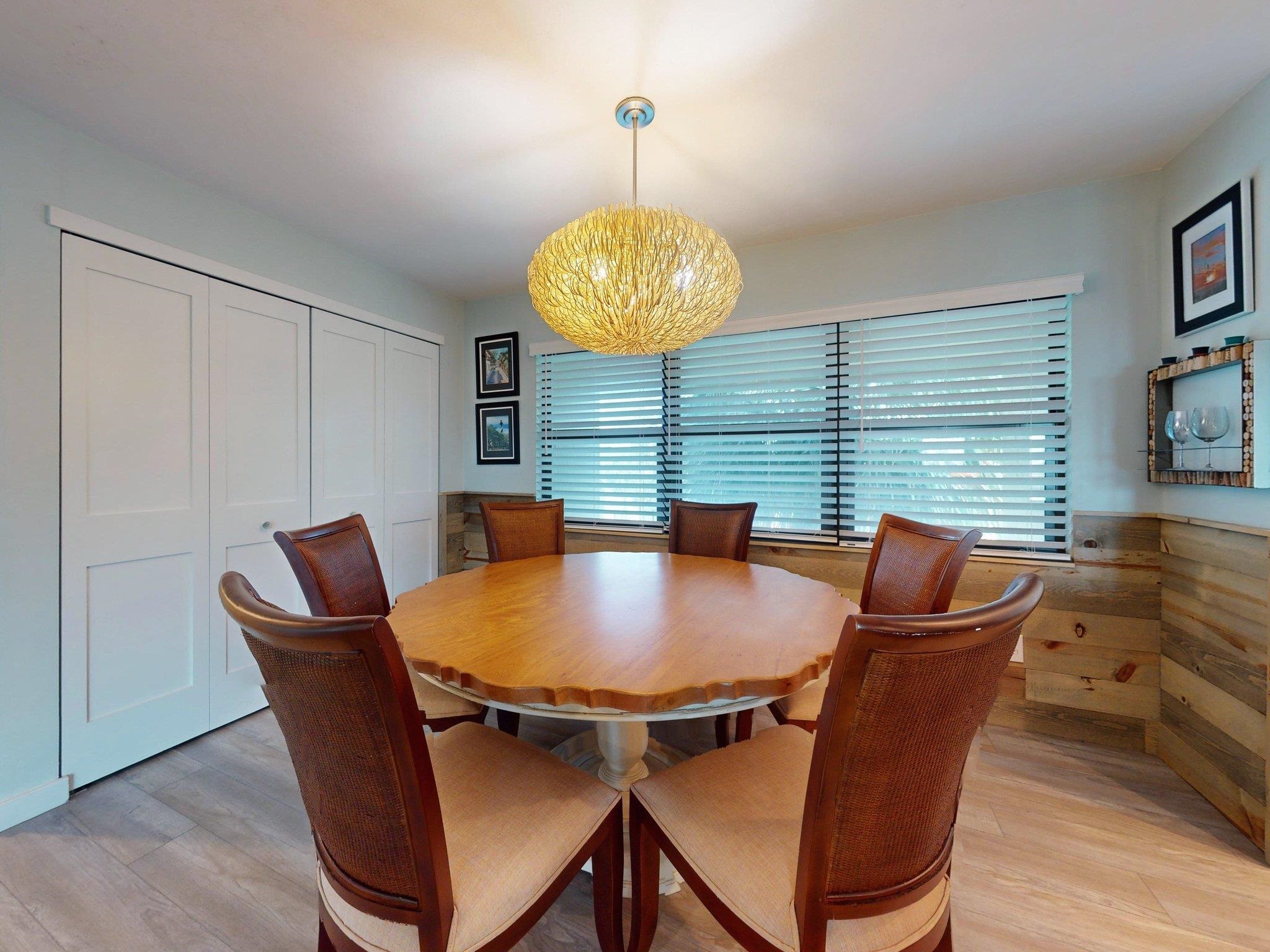 Image 27 of 100 For 301 Premier Vista Way