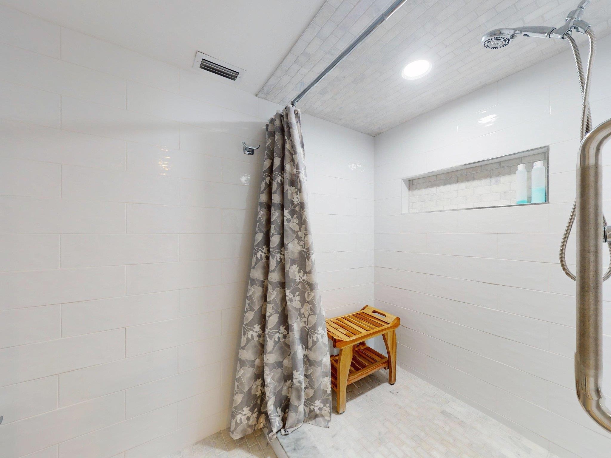 Image 47 of 100 For 301 Premier Vista Way