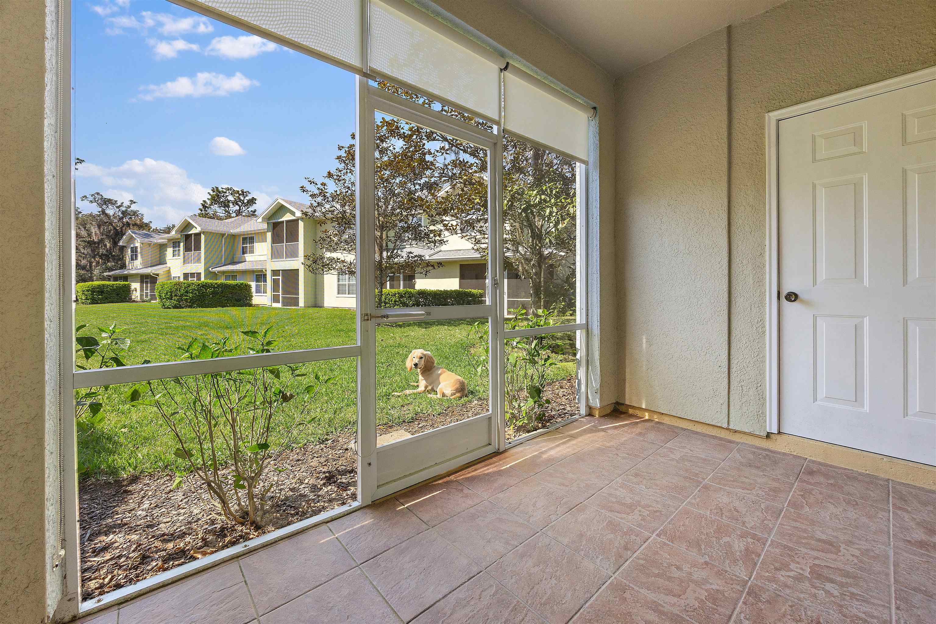 Image 17 of 22 For 115 Pine Hollow Trl E 106