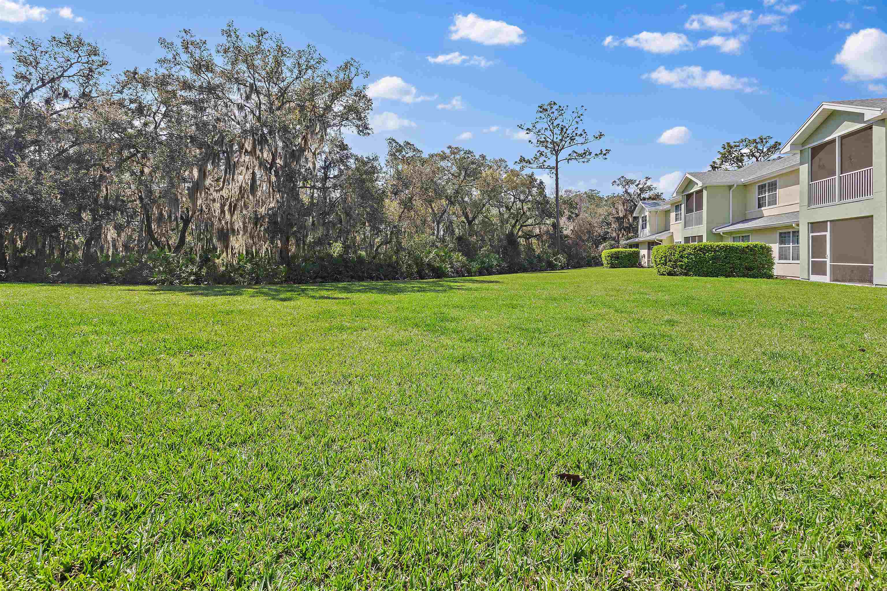 Image 18 of 22 For 115 Pine Hollow Trl E 106