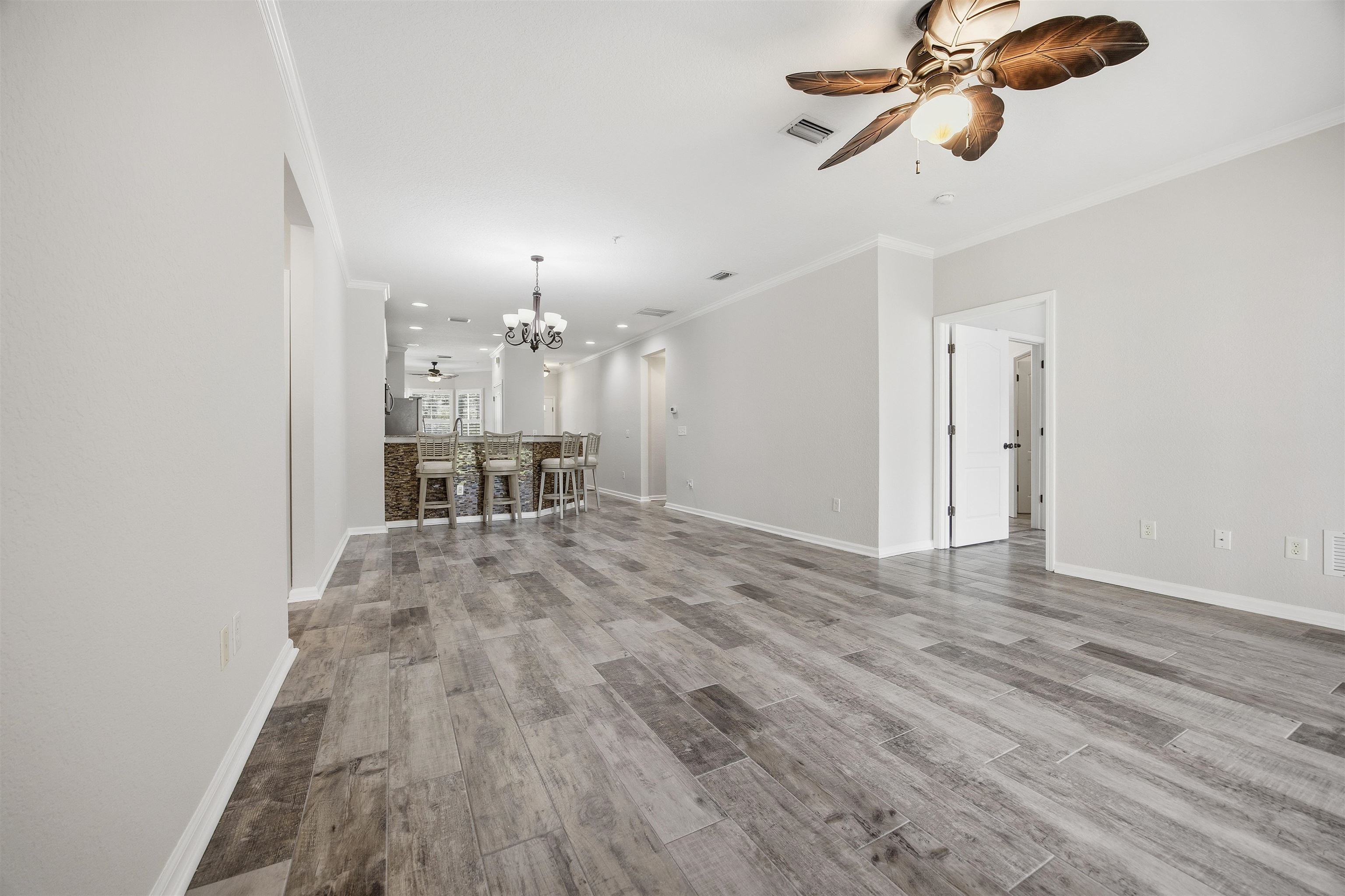 Image 8 of 22 For 115 Pine Hollow Trl E 106