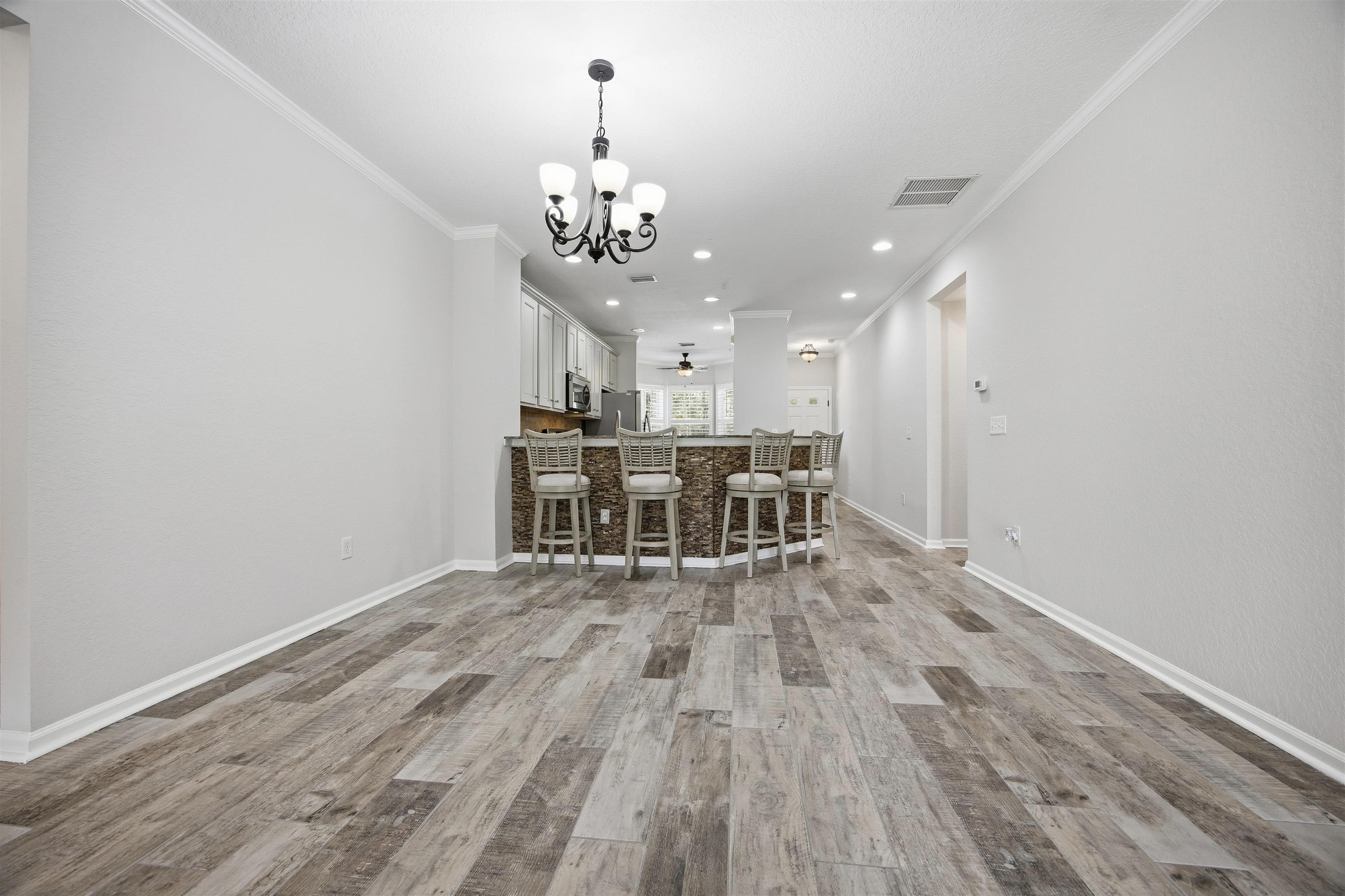 Image 9 of 22 For 115 Pine Hollow Trl E 106