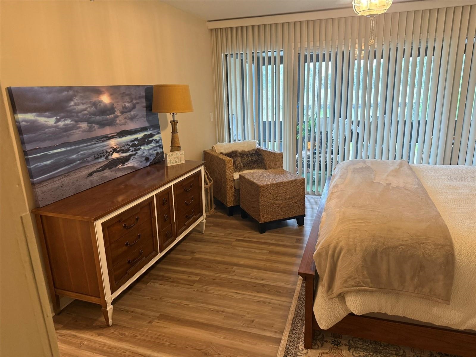 Image 11 of 26 For 42 Club House Dr  205