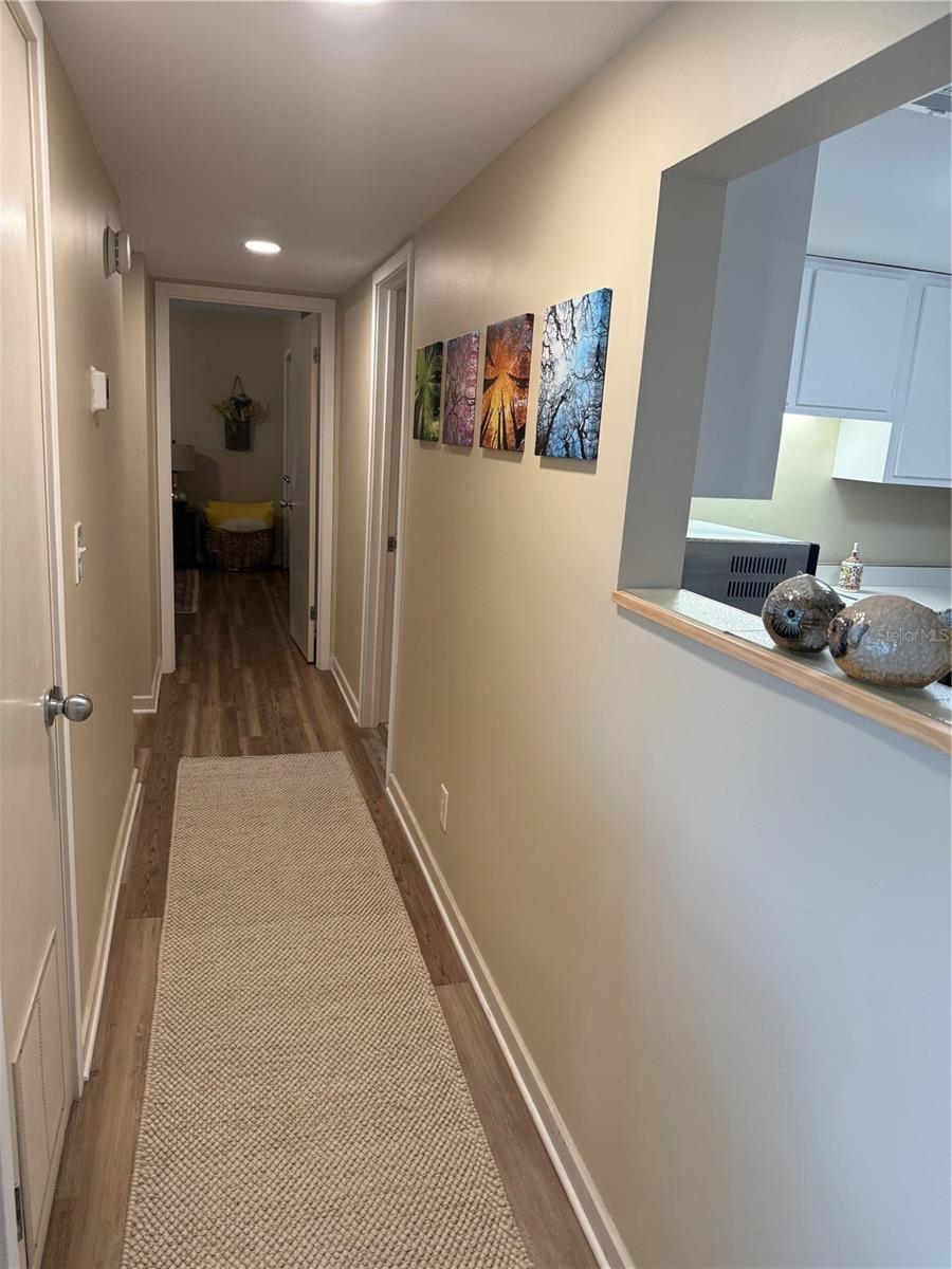 Image 14 of 26 For 42 Club House Dr  205