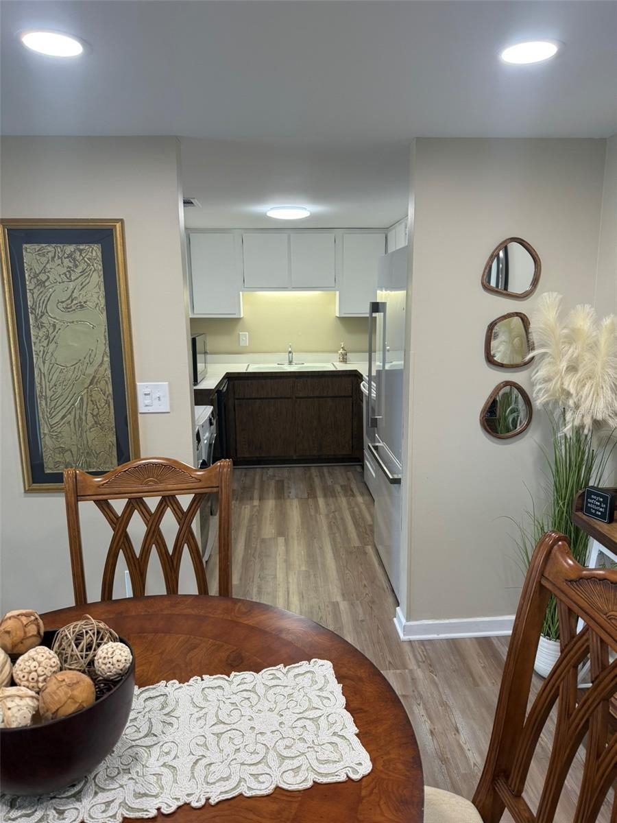 Image 7 of 26 For 42 Club House Dr  205