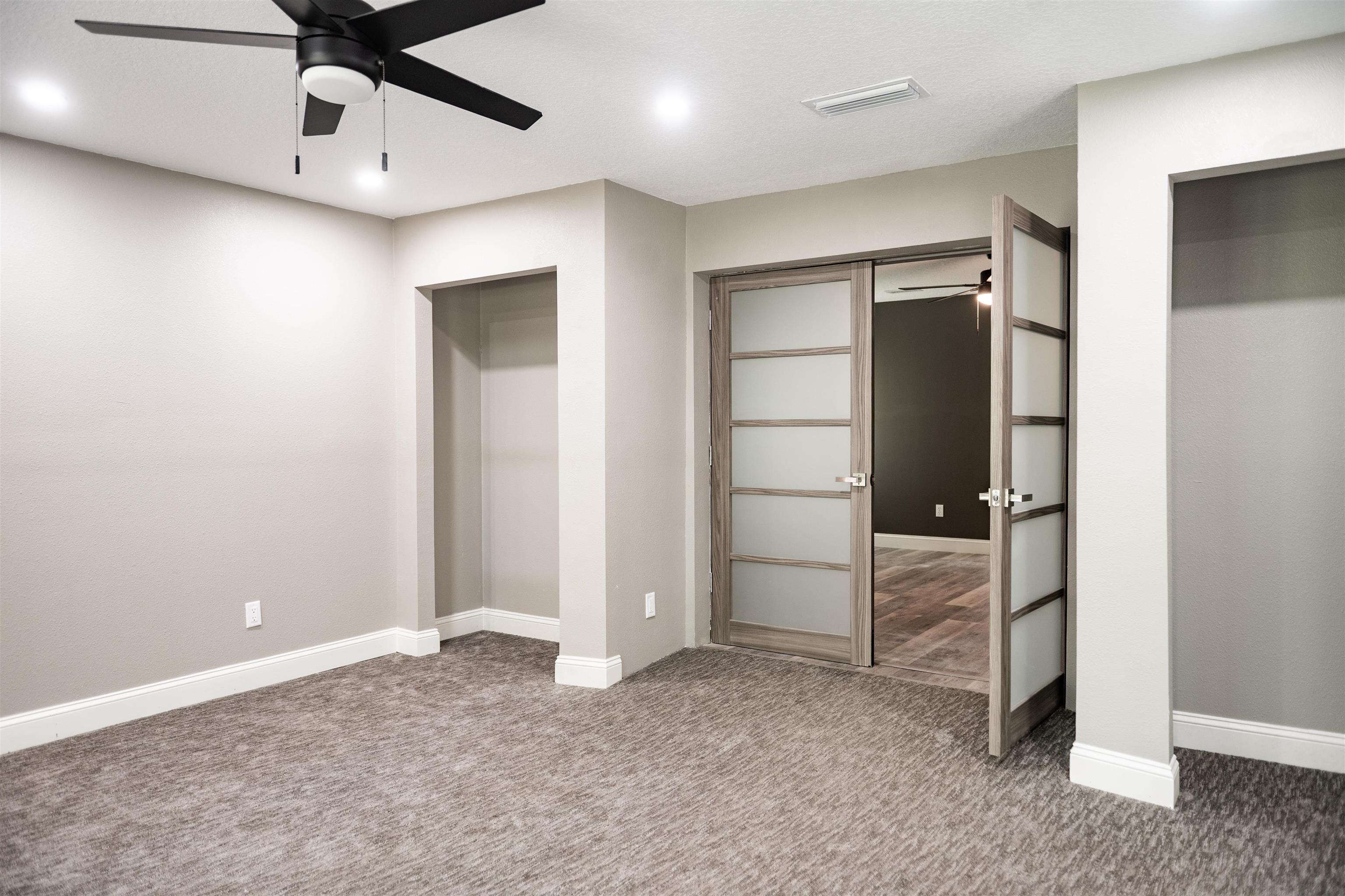 Image 33 of 42 For 2950 Kings Rd