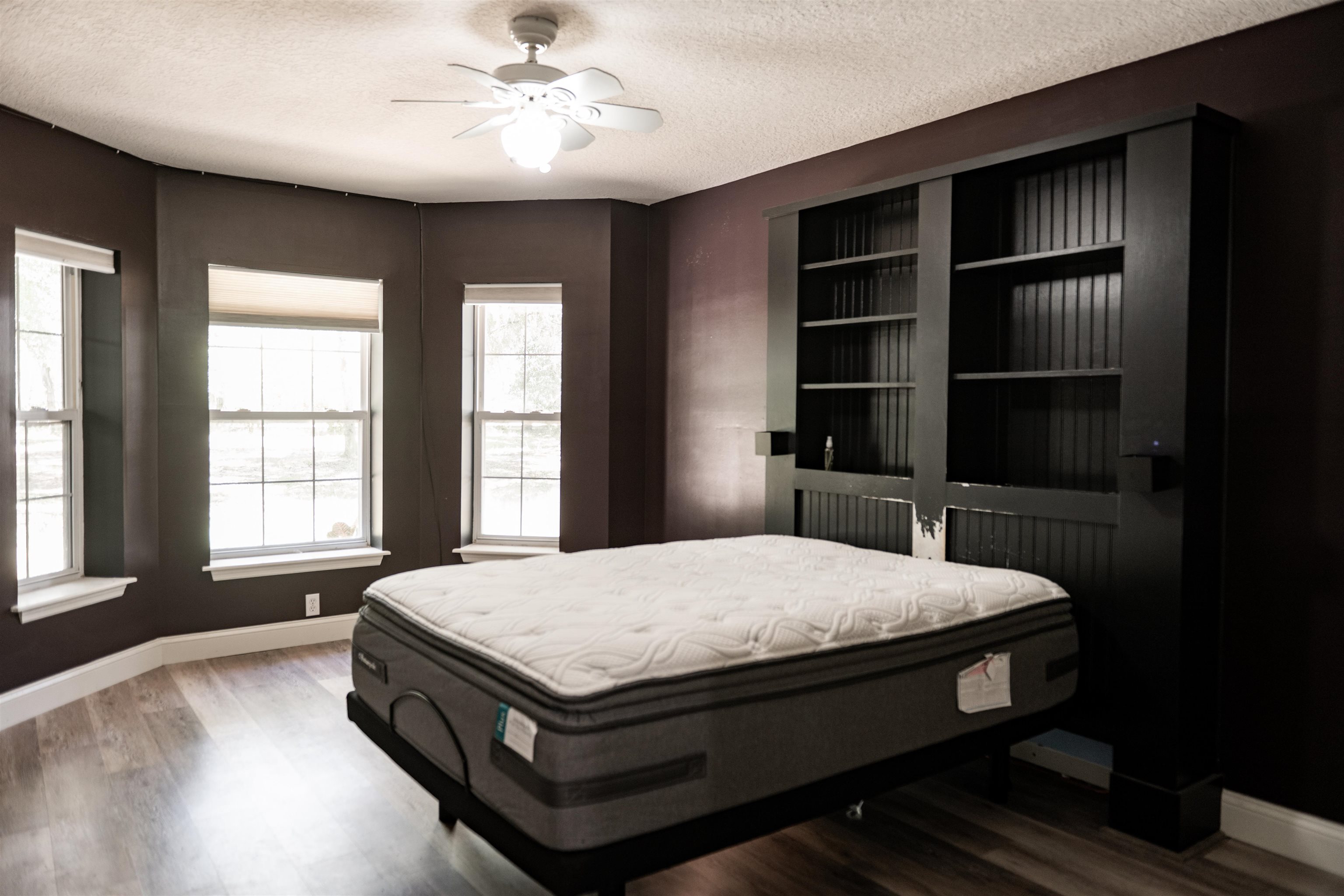 Image 38 of 42 For 2950 Kings Rd