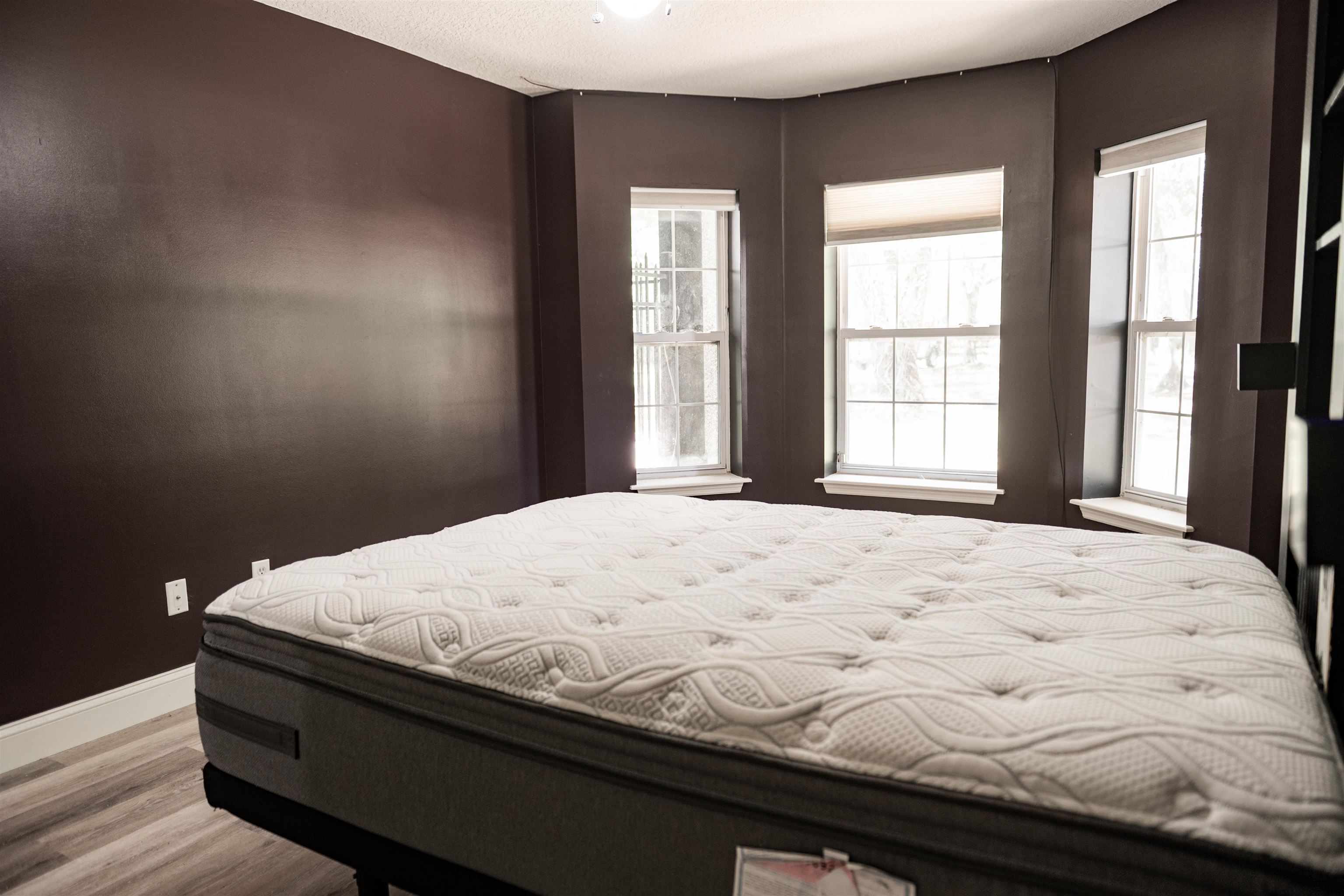 Image 40 of 42 For 2950 Kings Rd