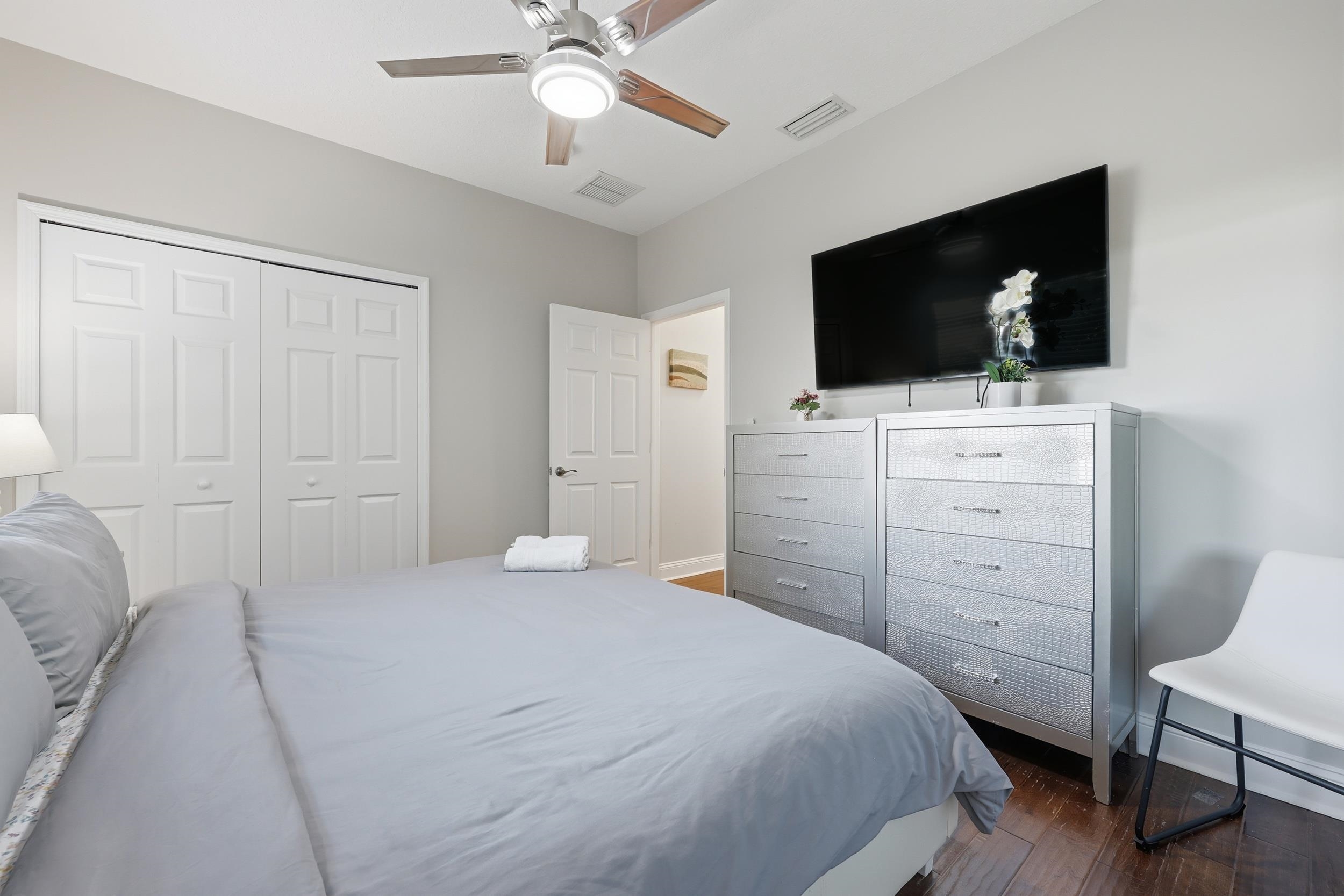 Image 29 of 63 For 4969 Alta Vista Ave